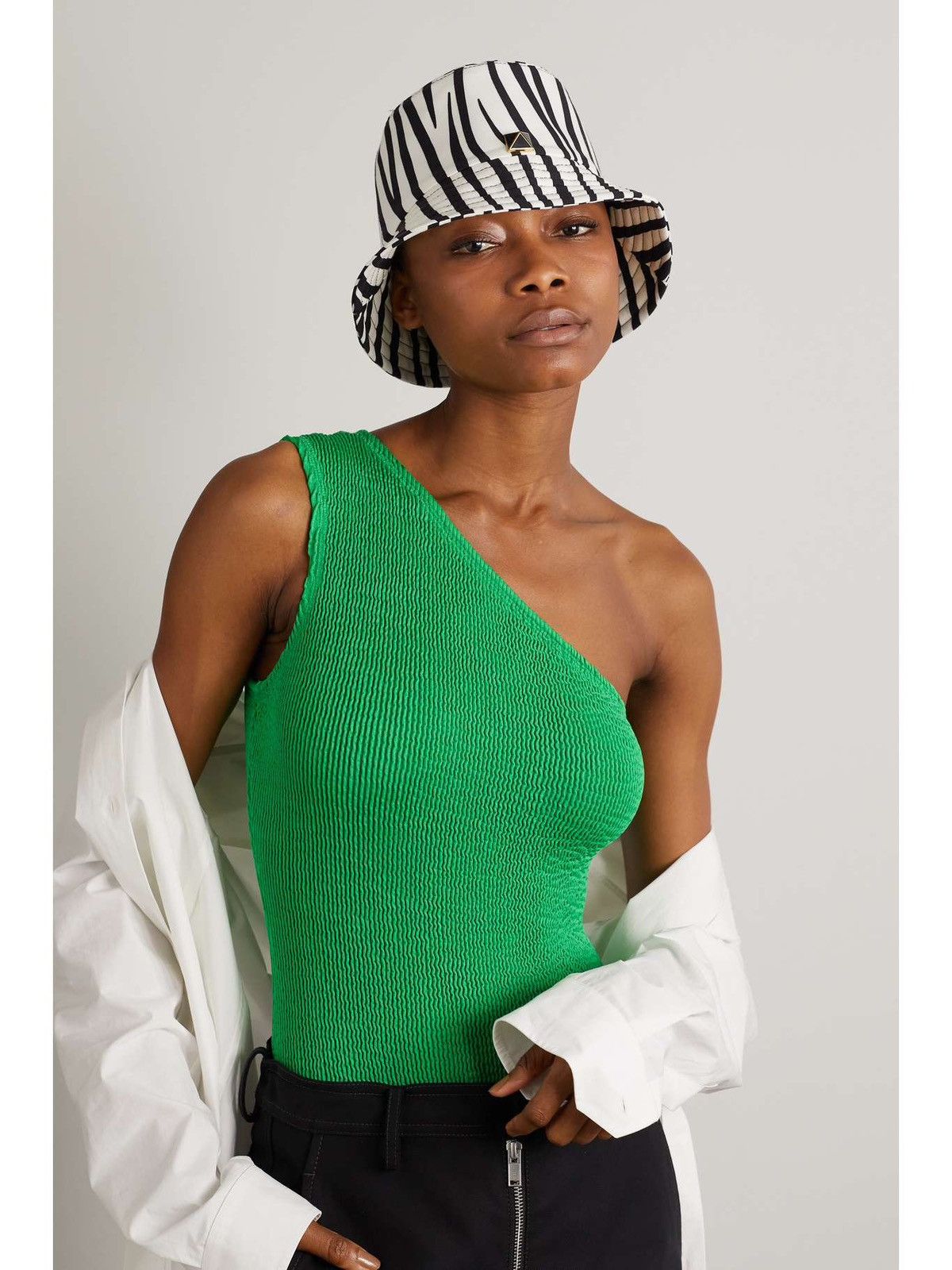 Valentino White Raffia Valentino Garavani Escape Hat | Grailed