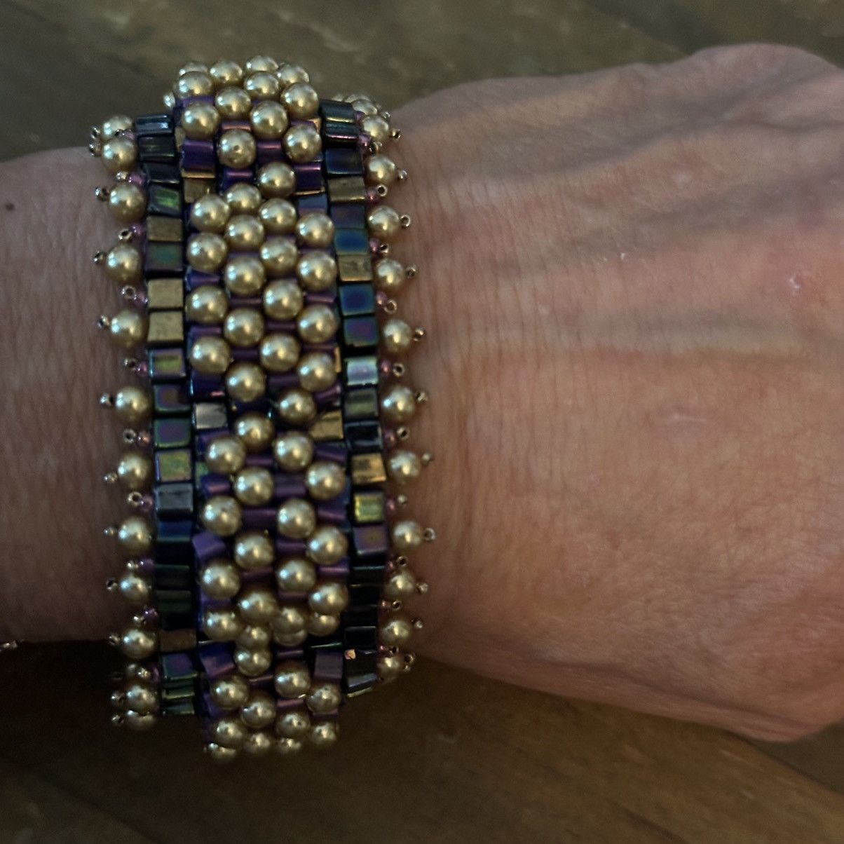 Other Wide woven peacock and gold beads snap bracelet Size ONE SIZE - 3 Thumbnail