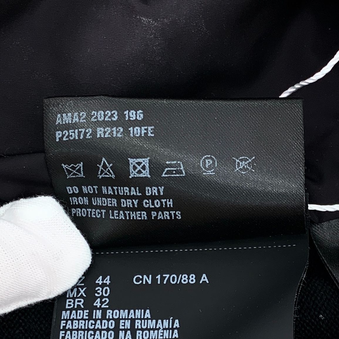 Prada Prada Black Full-Zip Bomber Jacket With Logo Patch For Men S Size L / US 10 / IT 46 - 7 Thumbnail