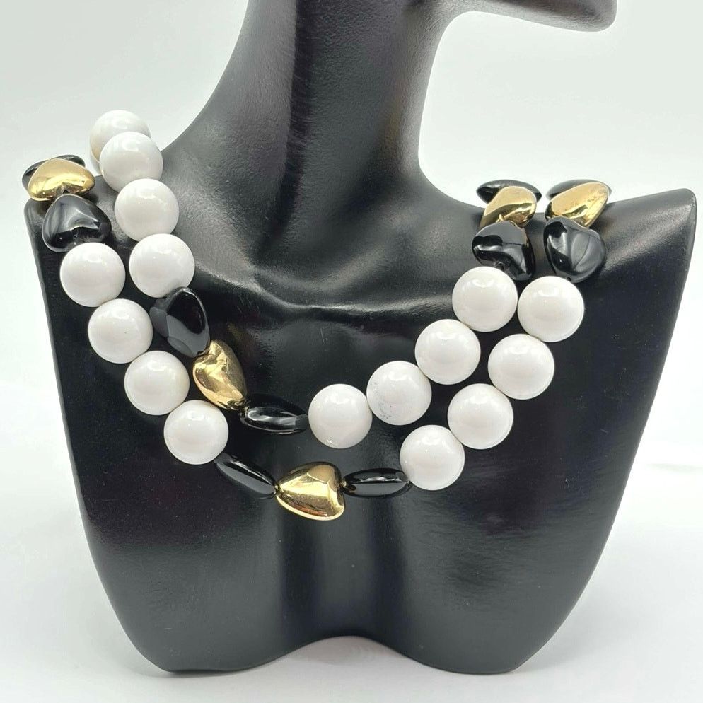 Other Gold & White Beaded Heart Necklace Size ONE SIZE - 2 Thumbnail