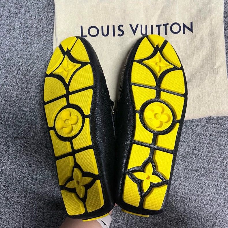 Louis Vuitton Louis Vuitton Black and yellow leather lace-up fashion moc Size US 6 / EU 39 - 7 Thumbnail