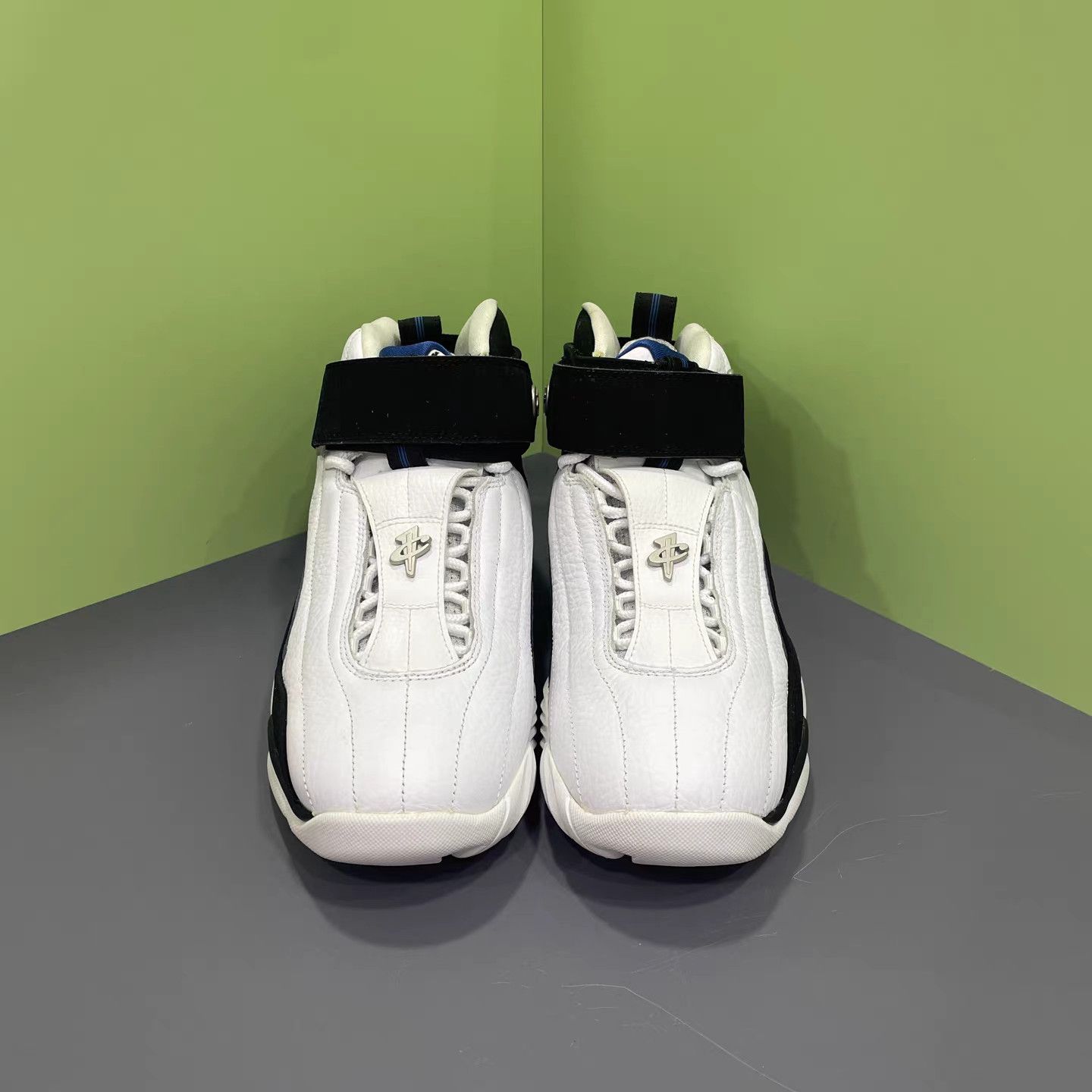 Nike Nike Air Penny 4 Basketball Shoes (Penny Hardaway) K15 Size US 9.5 / EU 42-43 - 2 Thumbnail