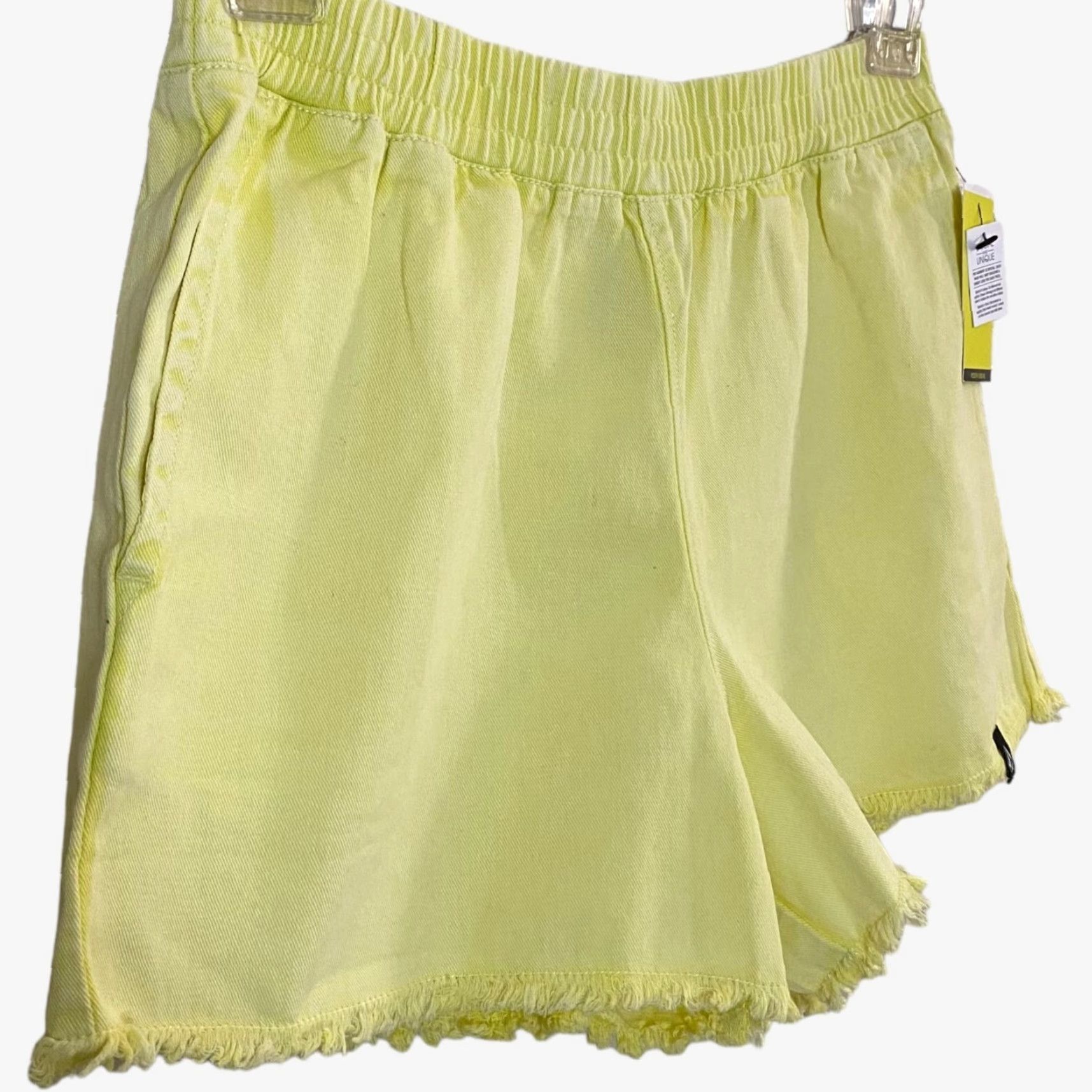 Volcom VOLCOM Strutin Stone Cotton Twill Shorts Women's Large Yellow Cut-Off Raw Hem Casual Size 36" / US 14 / IT 50 - 4 Thumbnail