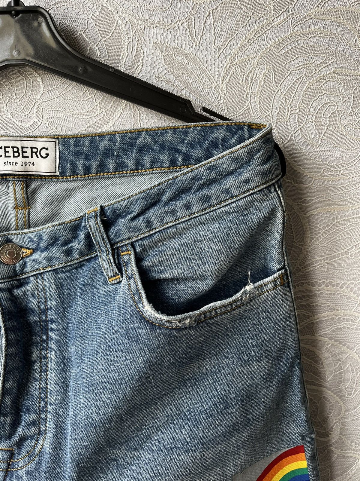 Iceberg Iceberg x Peter Blake Multicolor Logo Denim Distressed Jeans Size 29" - 12 Thumbnail
