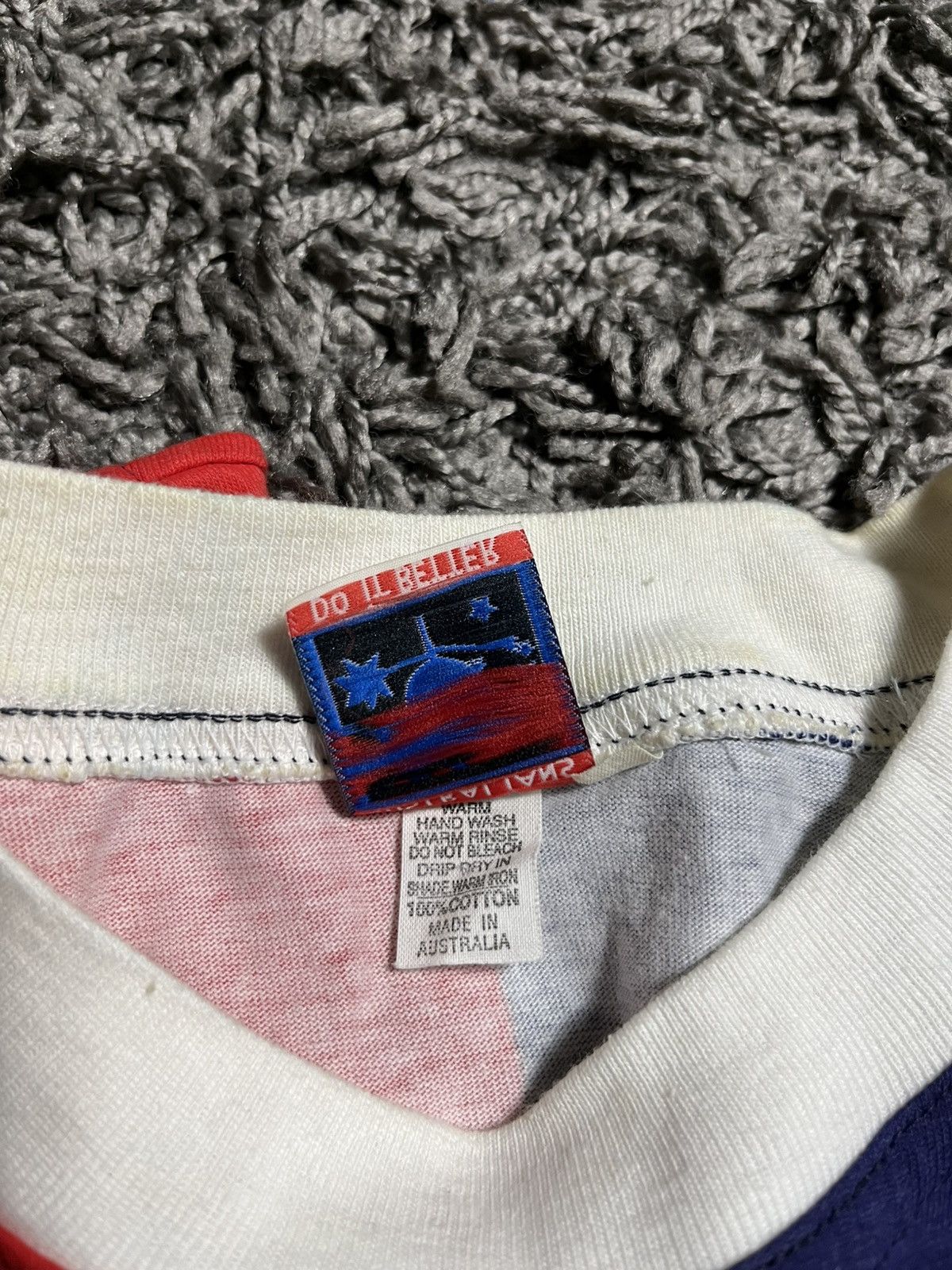 Vintage VINTAGE 1990s TEAM AUSTRALIA FLAG OVER PRINT GRAPHIC TEE Size US XL / EU 56 / 4 - 6 Thumbnail