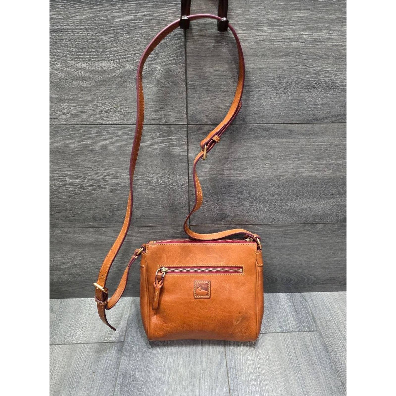 Dooney & Bourke Dooney & Bourke Brown Medium Leather Crossbody bag B000553 Size ONE SIZE - 11 Thumbnail