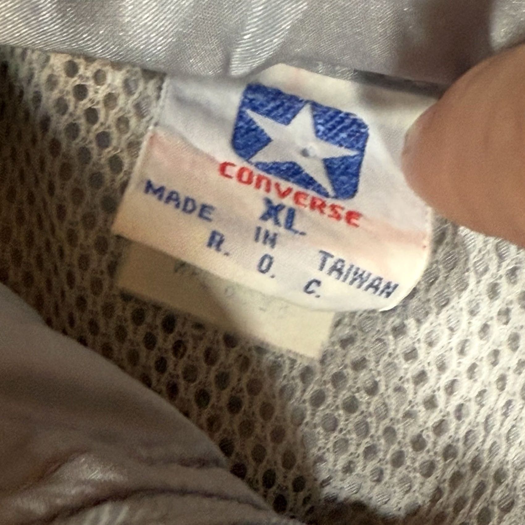 Converse VINTAGE Converse Windbreaker Jacket XS? Wait Size US XL / EU 56 / 4 - 3 Thumbnail
