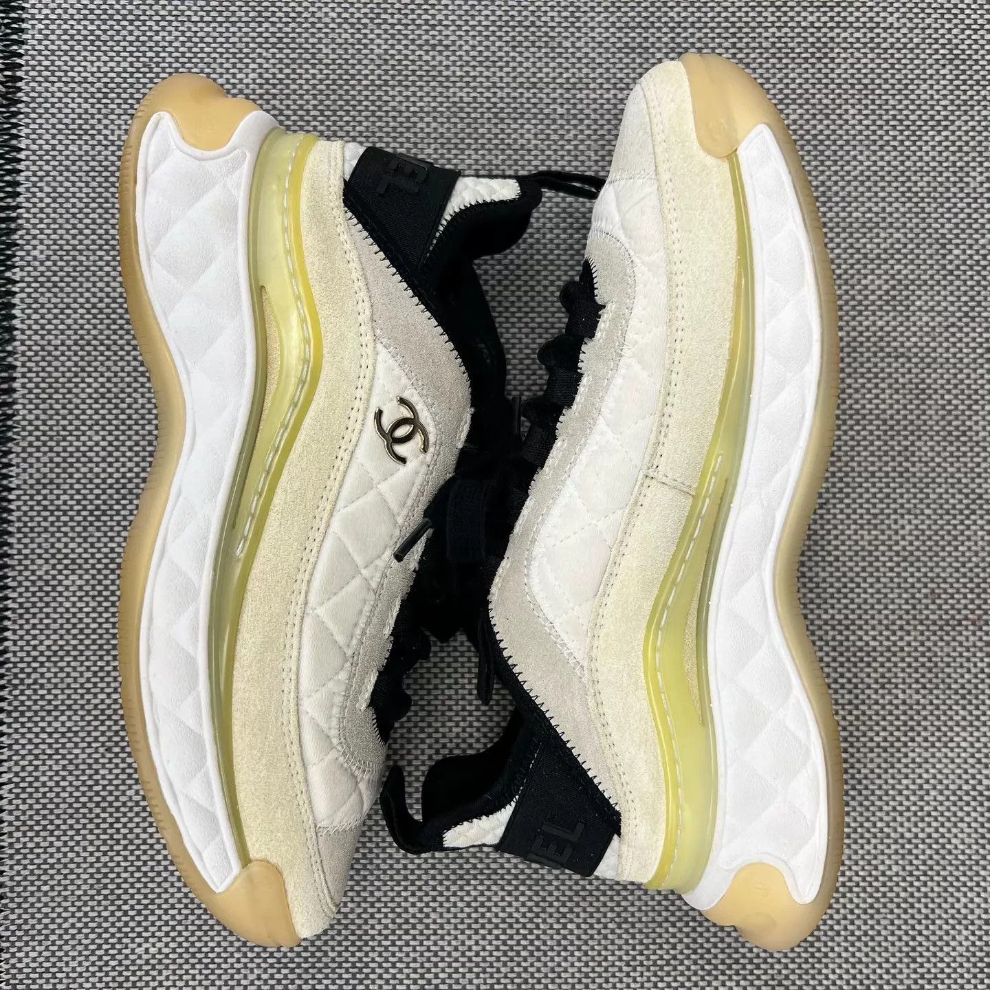 Chanel Chanel Suede Paneled Sneakers Women's 35.5 Size US 5 / IT 35 - 3 Thumbnail