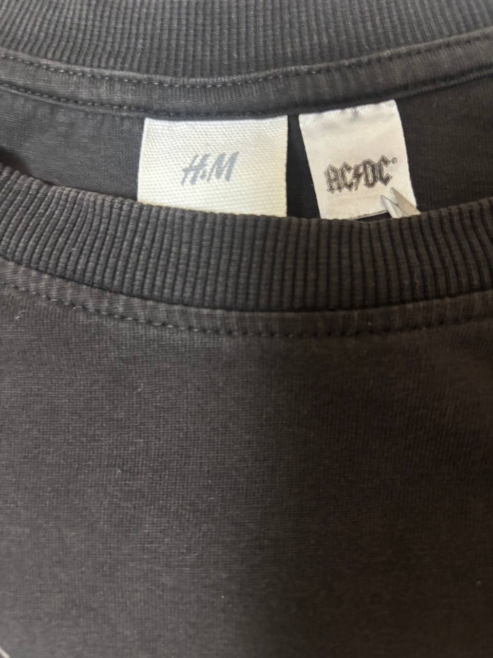 H&M Vintage H&M x AC/DC L.O.G.G. Tee – Size S Size US S / EU 44-46 / 1 - 9 Thumbnail