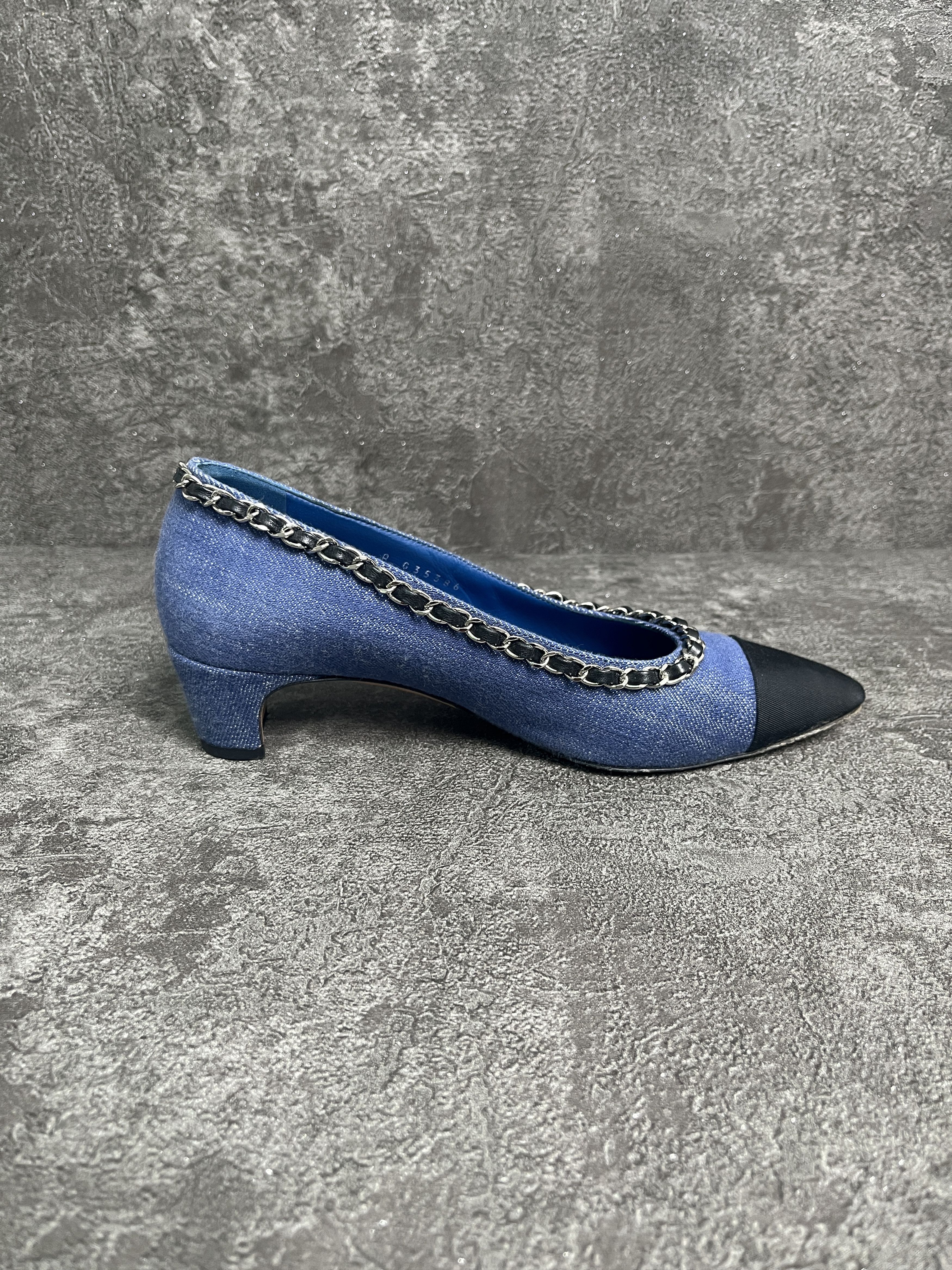 Chanel Chanel Blue Denim Cloth Shoes With Black Cap Toe Size US 6 / IT 36 - 2 Thumbnail