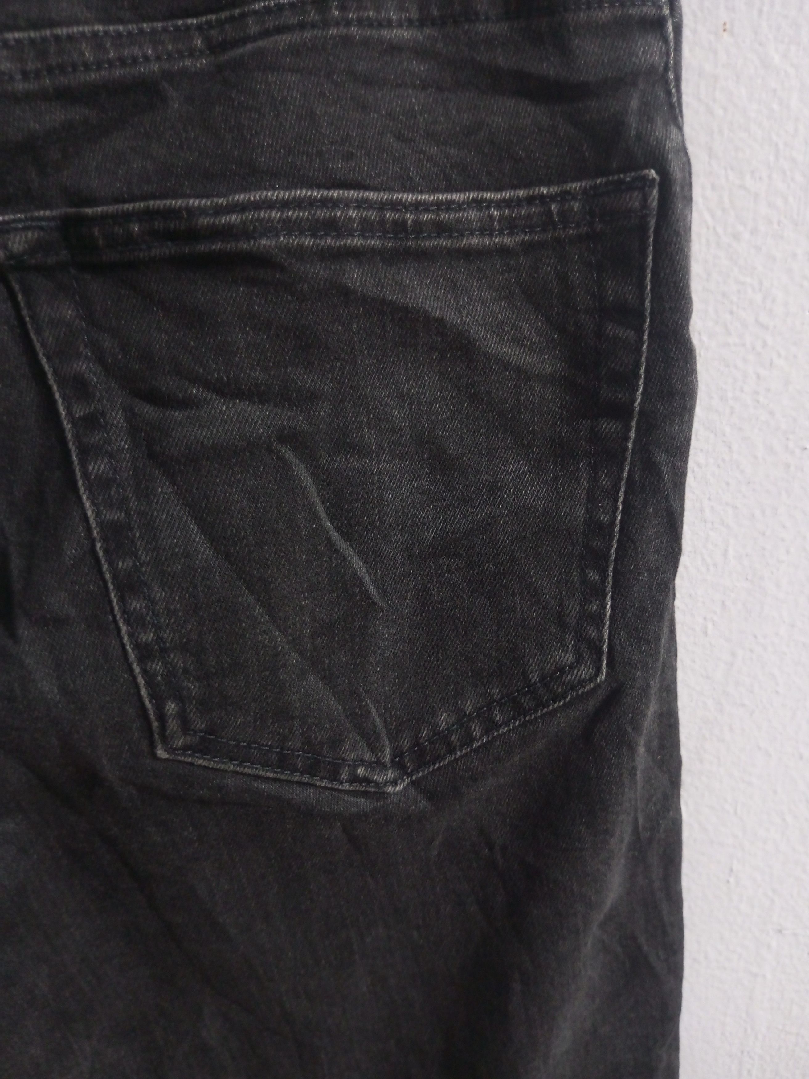 Undercover × Uniqlo Vintage uniqlo undercover slim jeans Size US 28 / EU 44 - 6 Thumbnail