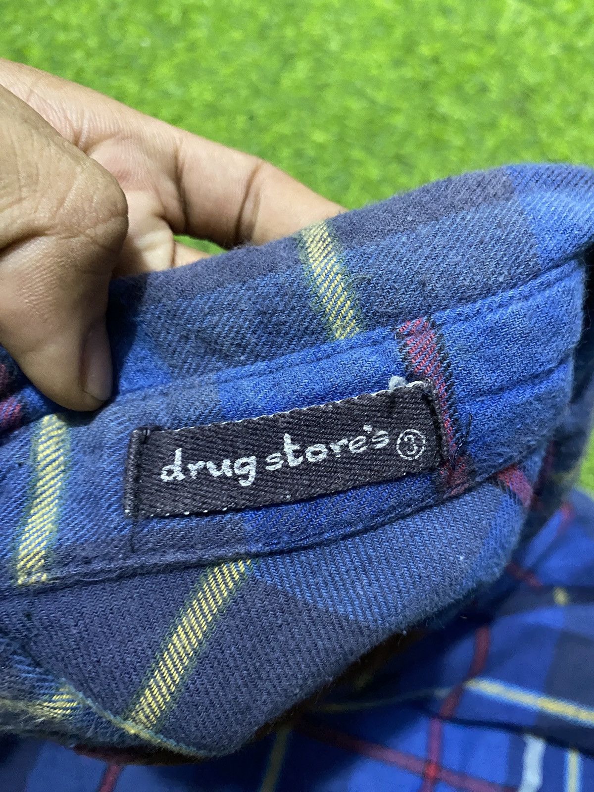 Japanese Brand Bundling take all drug stores Size US M / EU 48-50 / 2 - 4 Thumbnail