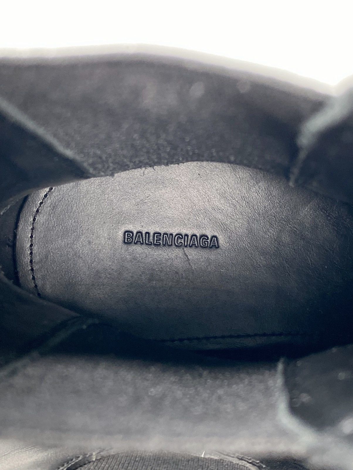 Balenciaga Balenciaga Leather Chelsea Boot size 38 Size US 8 / IT 38 - 10 Thumbnail