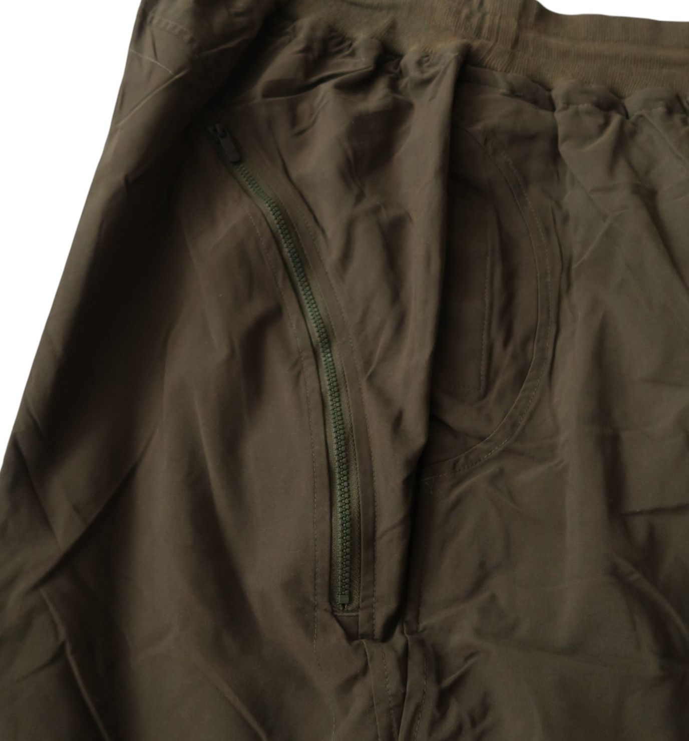Nike Nike Lebron James LB23 Logo Shorts Size US 36 / EU 52 - 7 Thumbnail