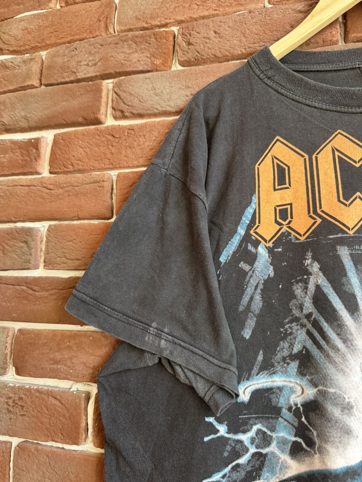 Vintage Vintage AC DC Ballbreaker 90s Rock Band Tour t shirt XL Blac Size US XL / EU 56 / 4 - 3 Thumbnail