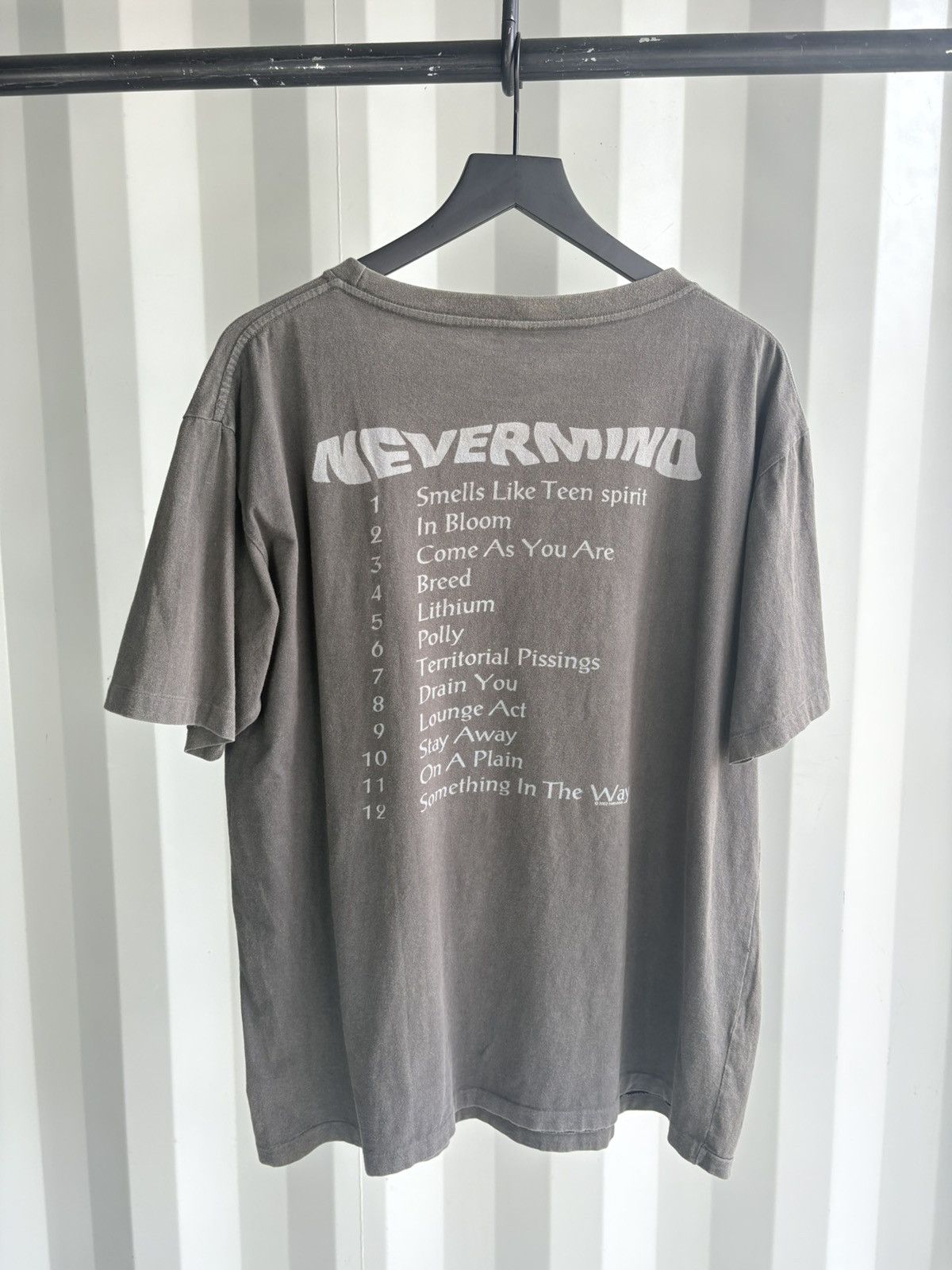 Band Tees Nirvana Nevermind Sun Faded Distressed ERD GRUNGE WCC Band Size US XL / EU 56 / 4 - 2 Thumbnail