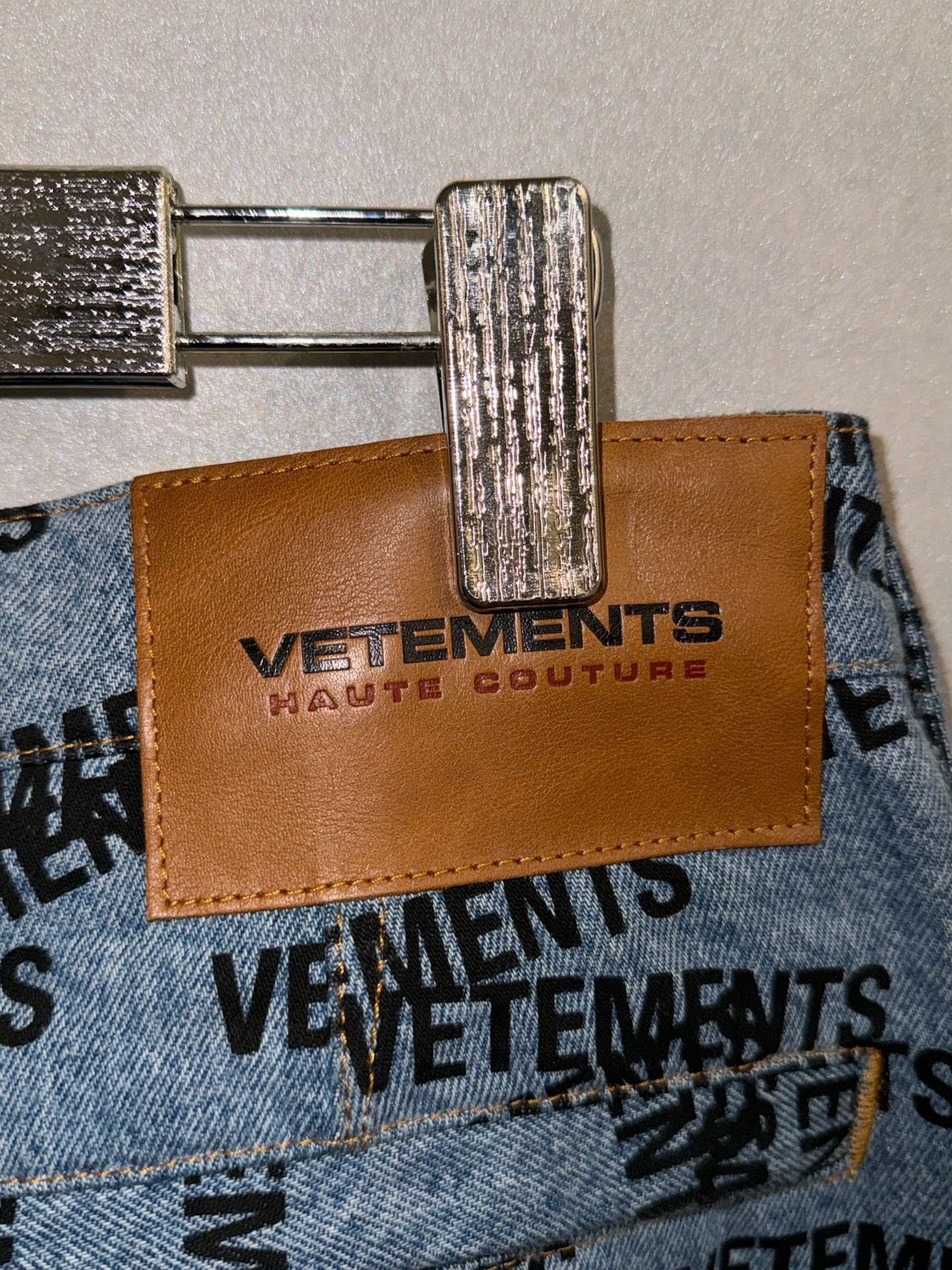 Vetements Vetements Jeans full of bullet screen jeans 2501-Nextarrow Size US 32 / EU 48 - 6 Thumbnail