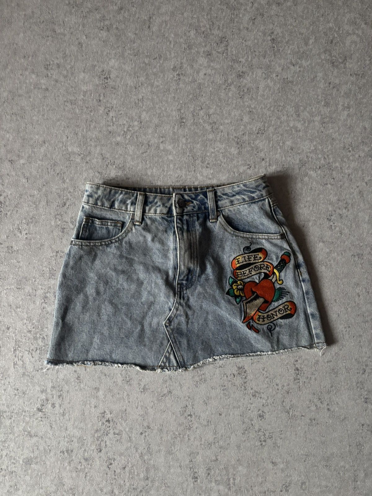 Ed Hardy ED HARDY LOGO MINI SKIRT Size 27" / US 4 / IT 40 - 1 Thumbnail