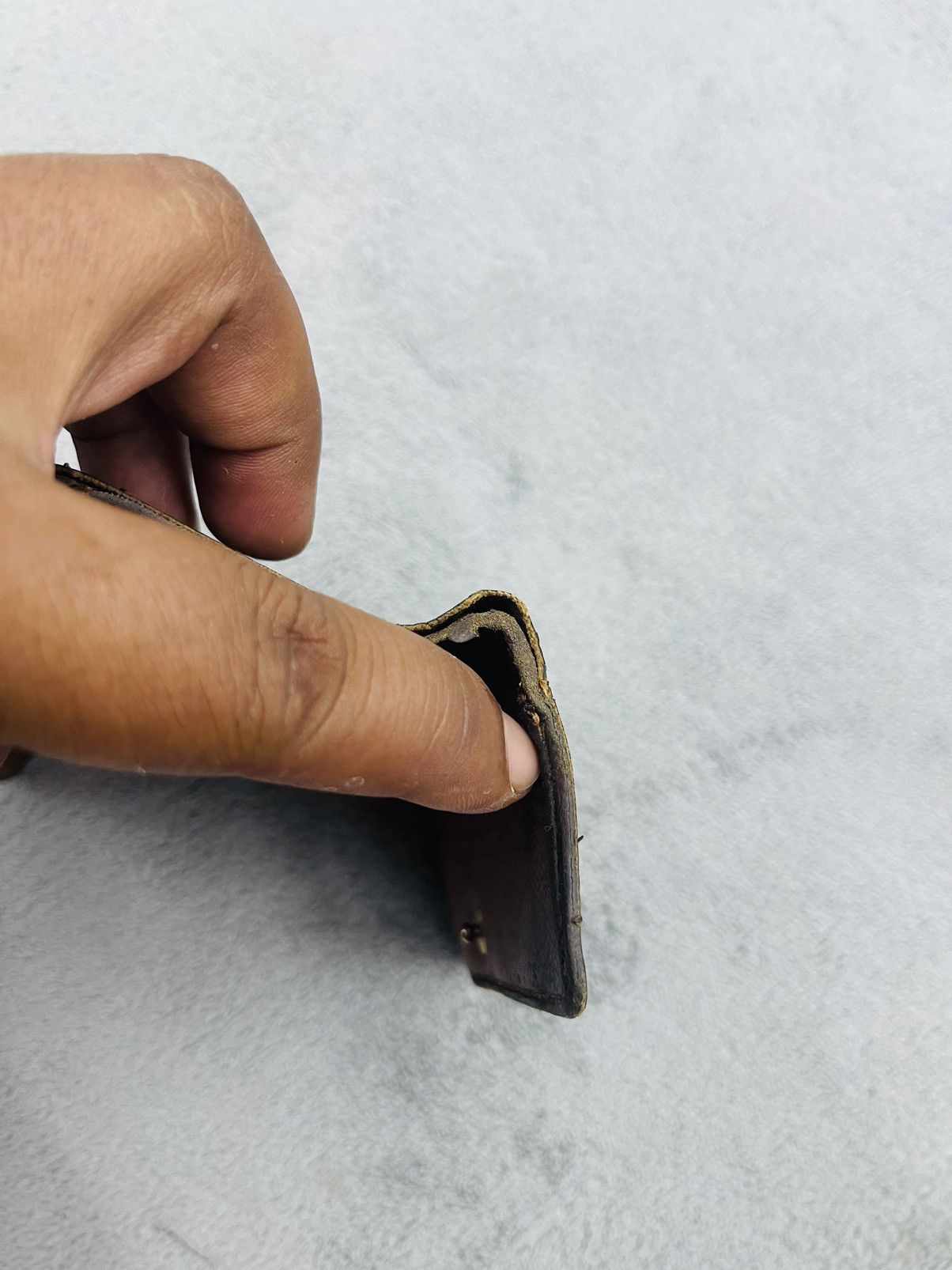 Louis Vuitton × Vintage VTG LOUIS VUITTON KEY CASE Size ONE SIZE - 8 Thumbnail