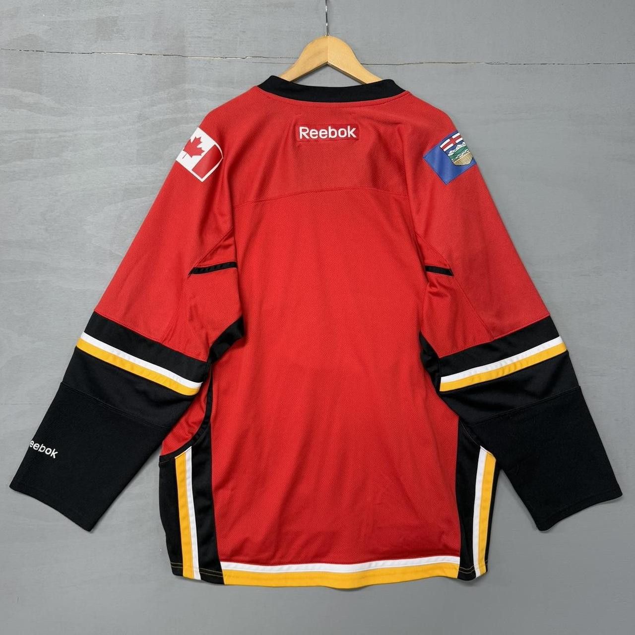 Reebok Vintage Reebok Calgary Flames Hockey Jersey Men’s XL Size US XL / EU 56 / 4 - 2 Thumbnail