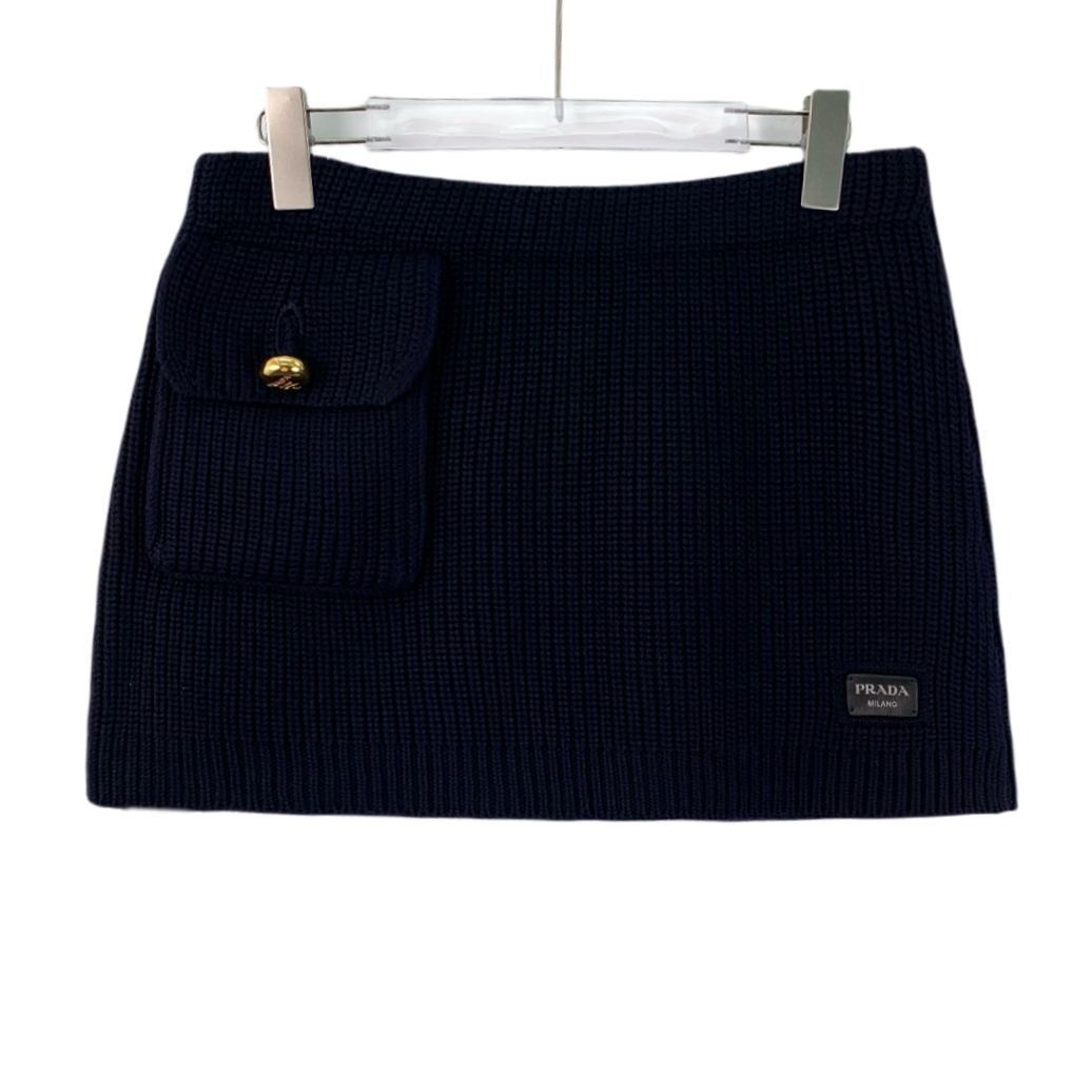 Prada PRADA Milano Navy Cropped Sweater With Gold Buttons 100% Vir Size XS / US 0-2 / IT 36-38 - 18 Thumbnail