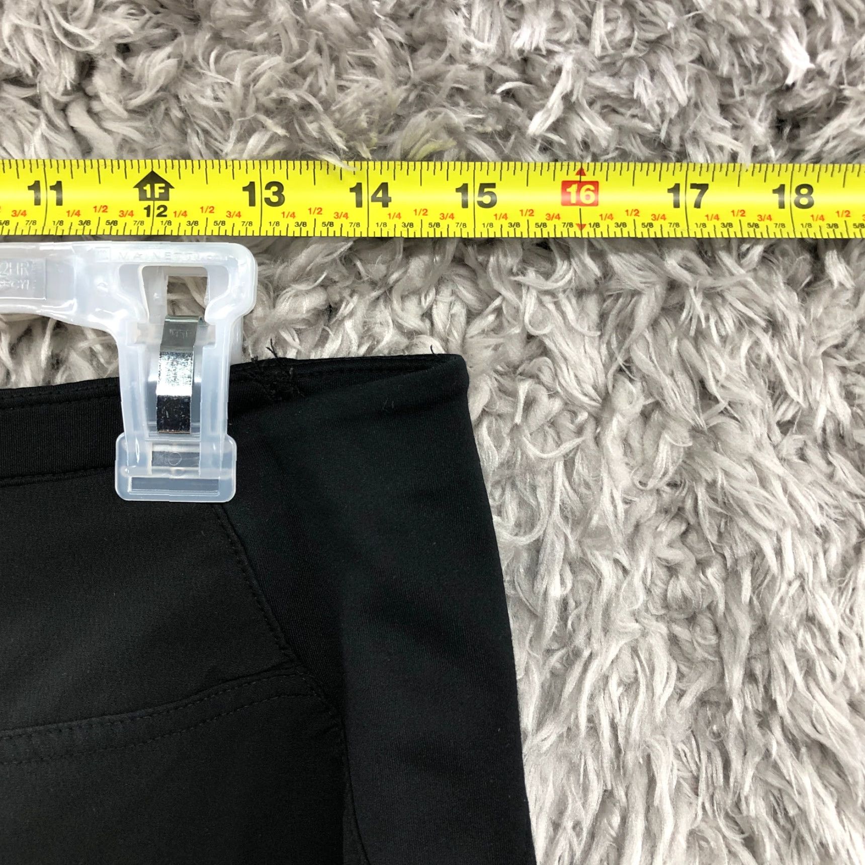Vintage Columbia Titanium Omni-Wick Capri Womens Medium Black Pull On Athletic Capri Pants Regular Slim? Size ONE SIZE - 2 Thumbnail