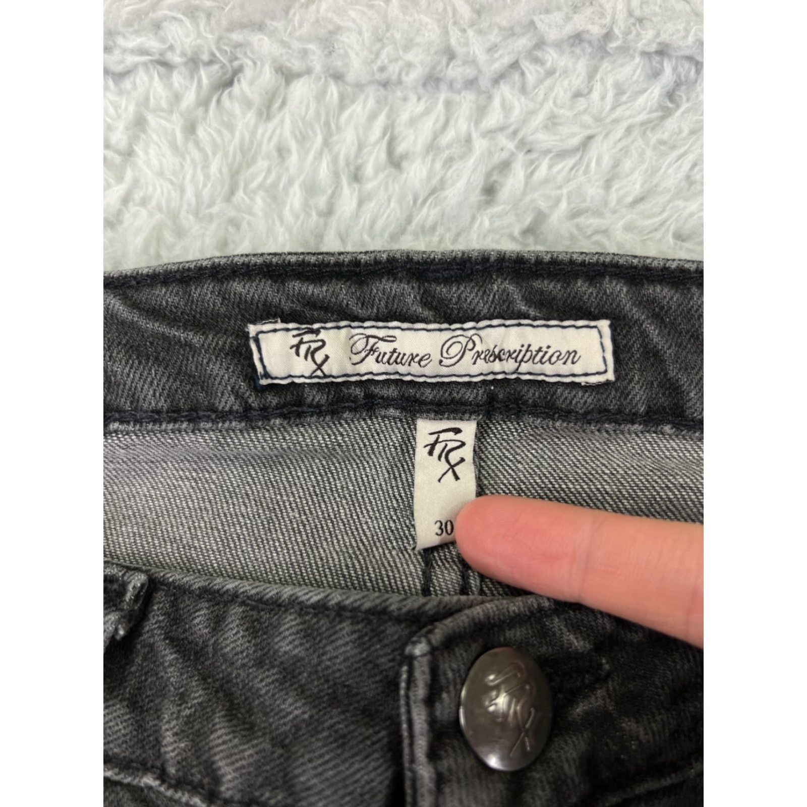 Urban Outfitters BDG Urban Outfitters Jeans Womens 24 Black Denim Flared Distressed 22x30 Jeans Size 42" / US 20 - 6 Thumbnail