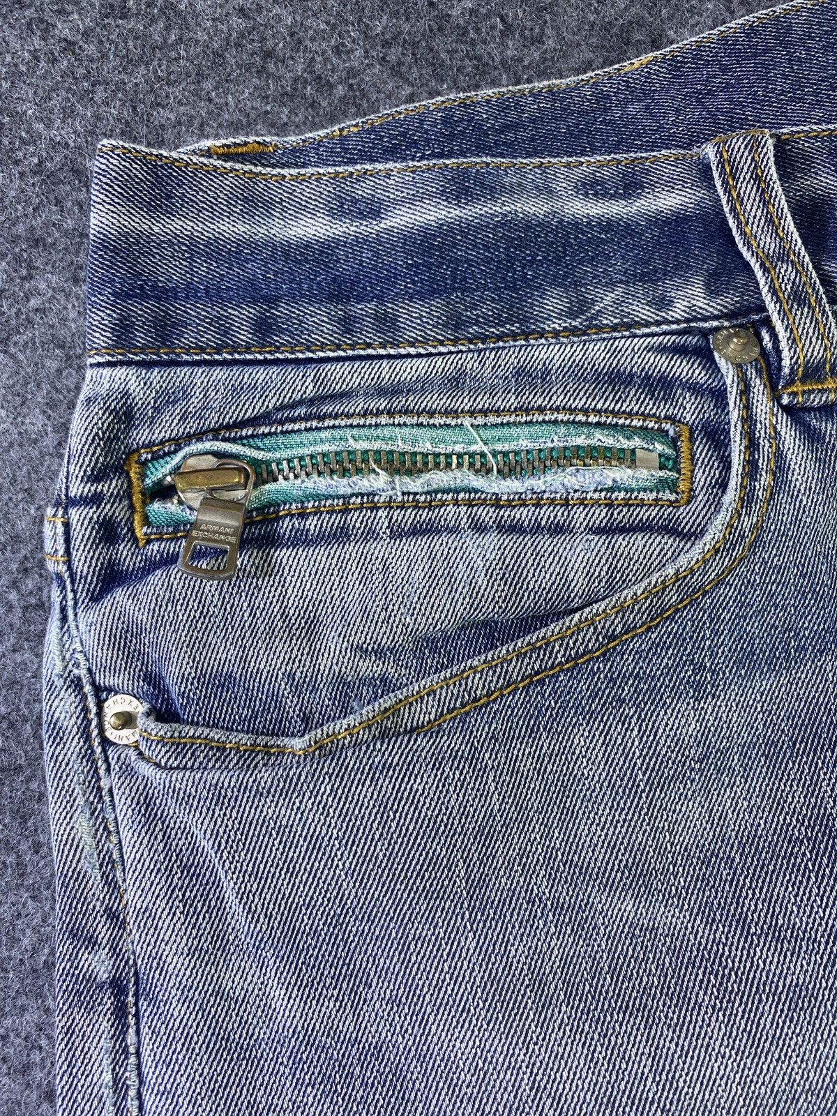 Armani Exchange × Jean Armani Exchange Blue Wash Jeans-J949 Size US 33 - 14 Thumbnail