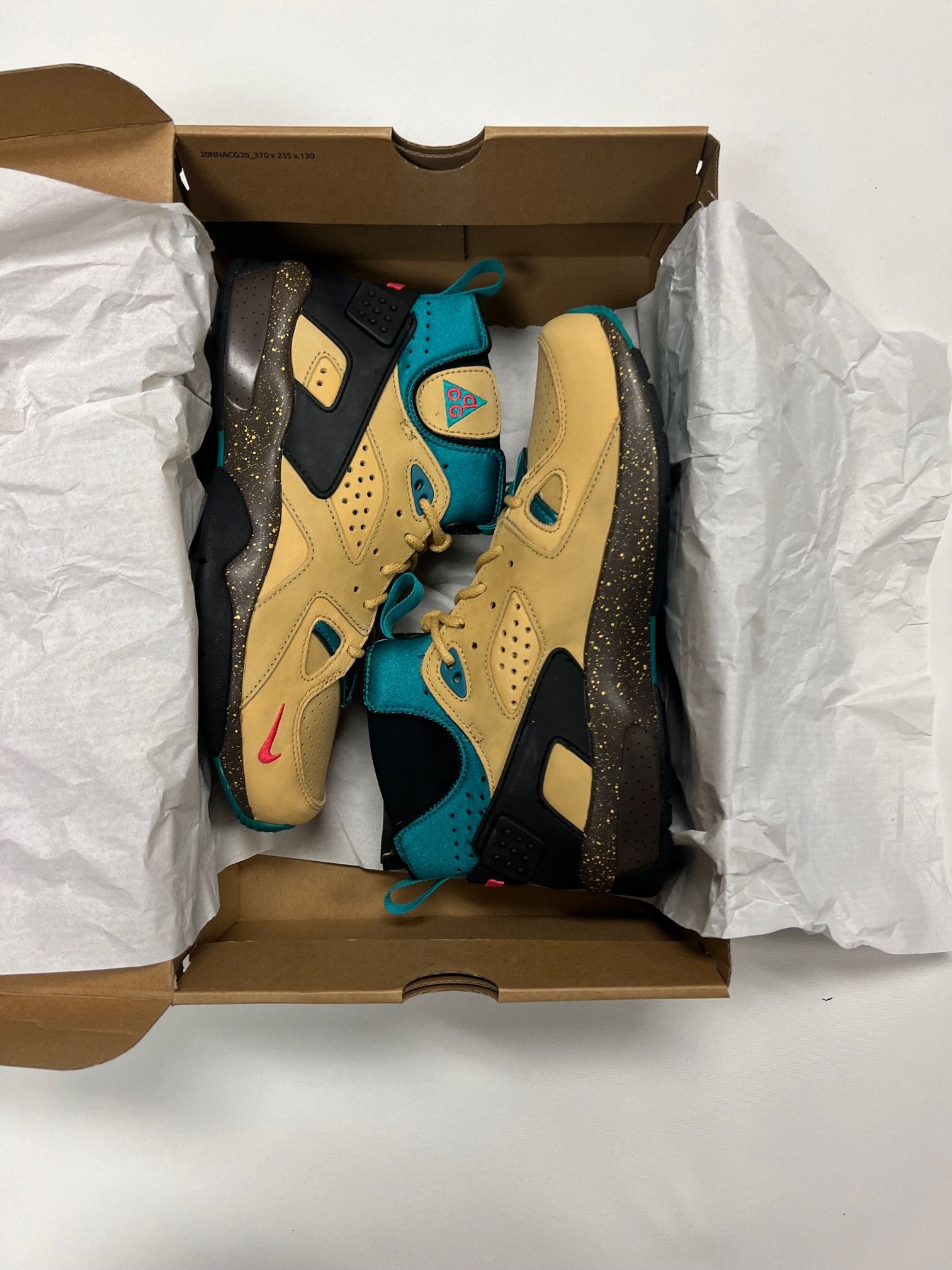 image of Nike Acg Air Mowabb Shoes in Twine/Fusion Red/Club Gold, Men's (Size 10)