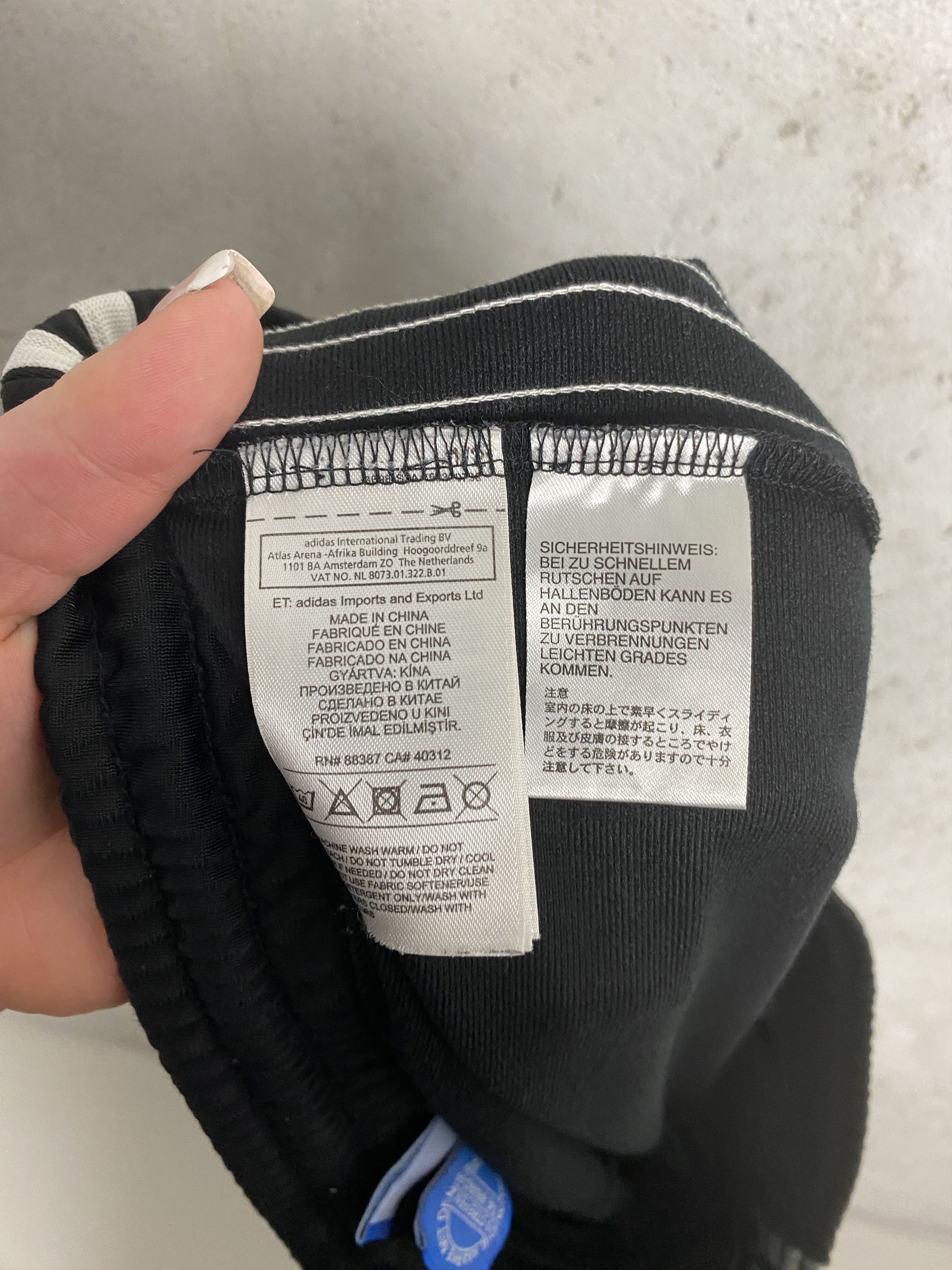 Adidas Adidas black trackpants y2k 00s pants Size 30" / US 8 / IT 44 - 5 Thumbnail