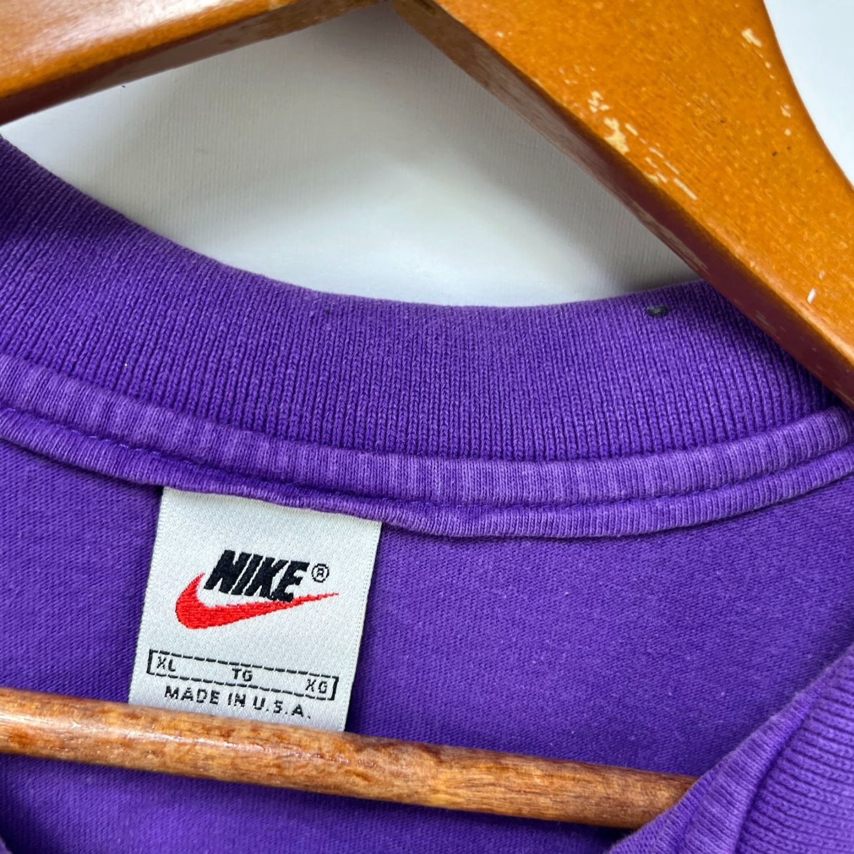 Nike VINTAGE Nike Golf Polo Shirt XL Purple 90s Swoosh Cotton Knit Mens Size US XL / EU 56 / 4 - 4 Thumbnail