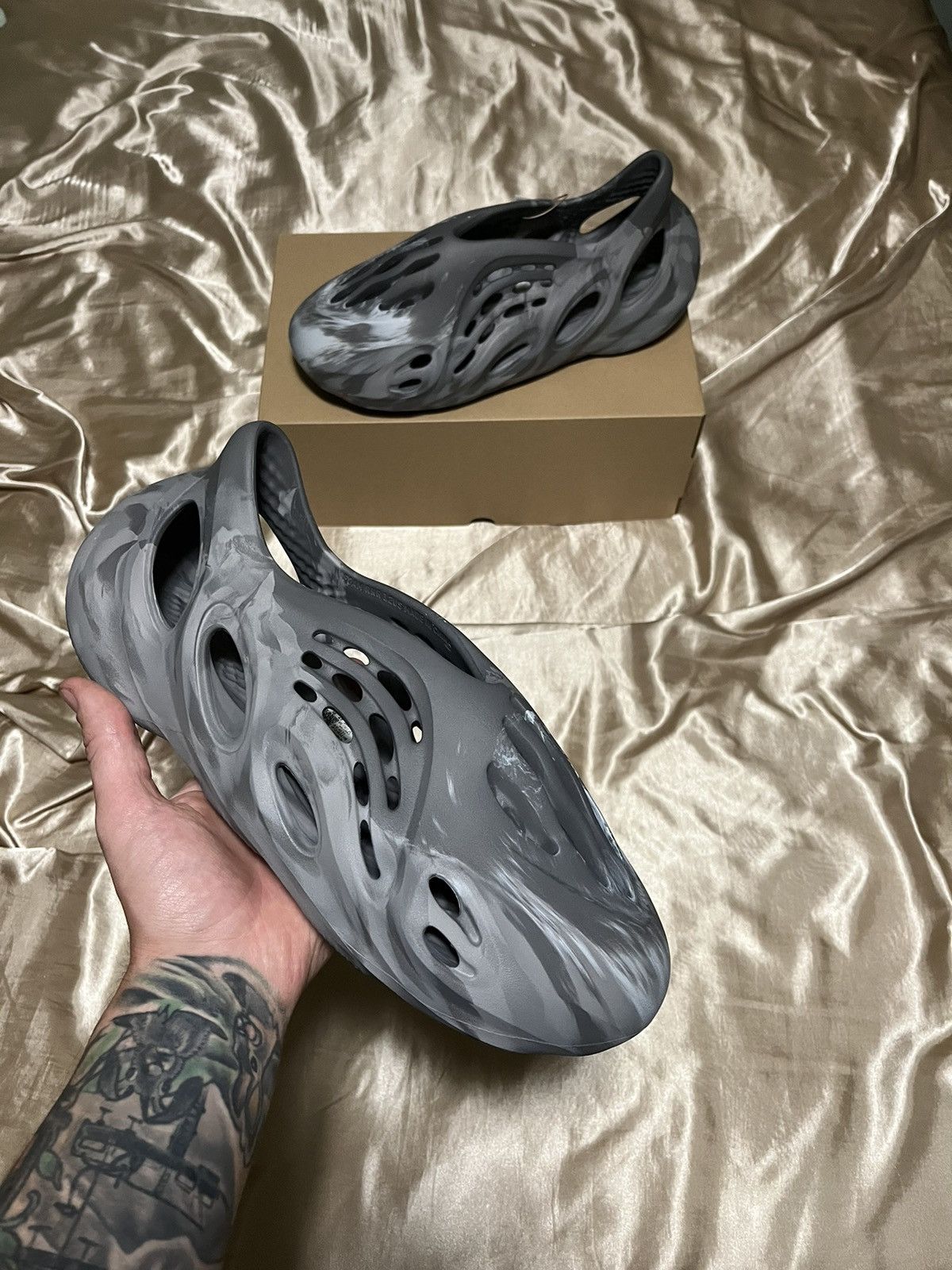 2024 Yeezy Foam Runner ‘MX Granite’