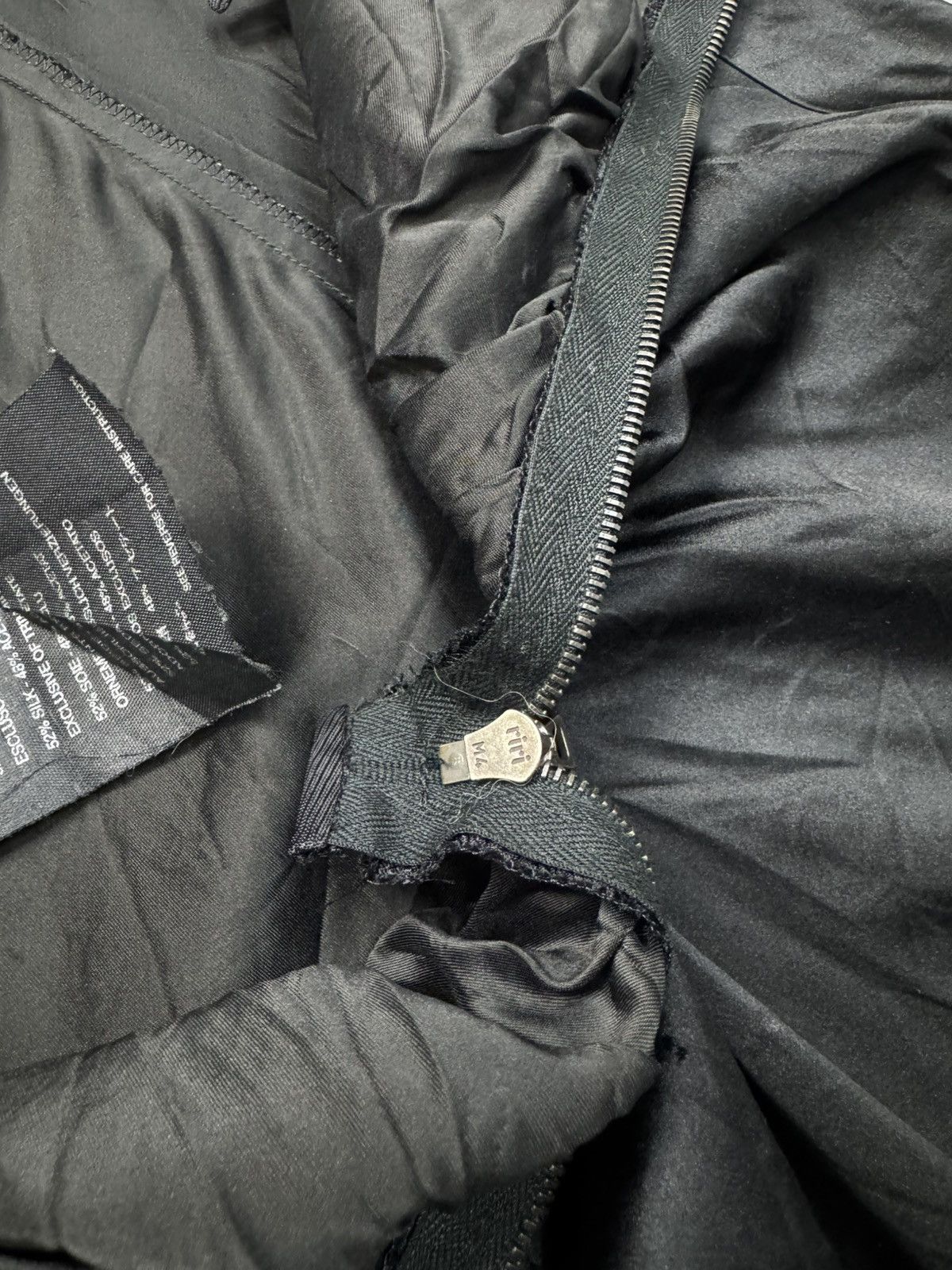 Prada 2000s Prada Flower Design Satin Midi Skirts Size 28" / US 6 / IT 42 - 6 Thumbnail