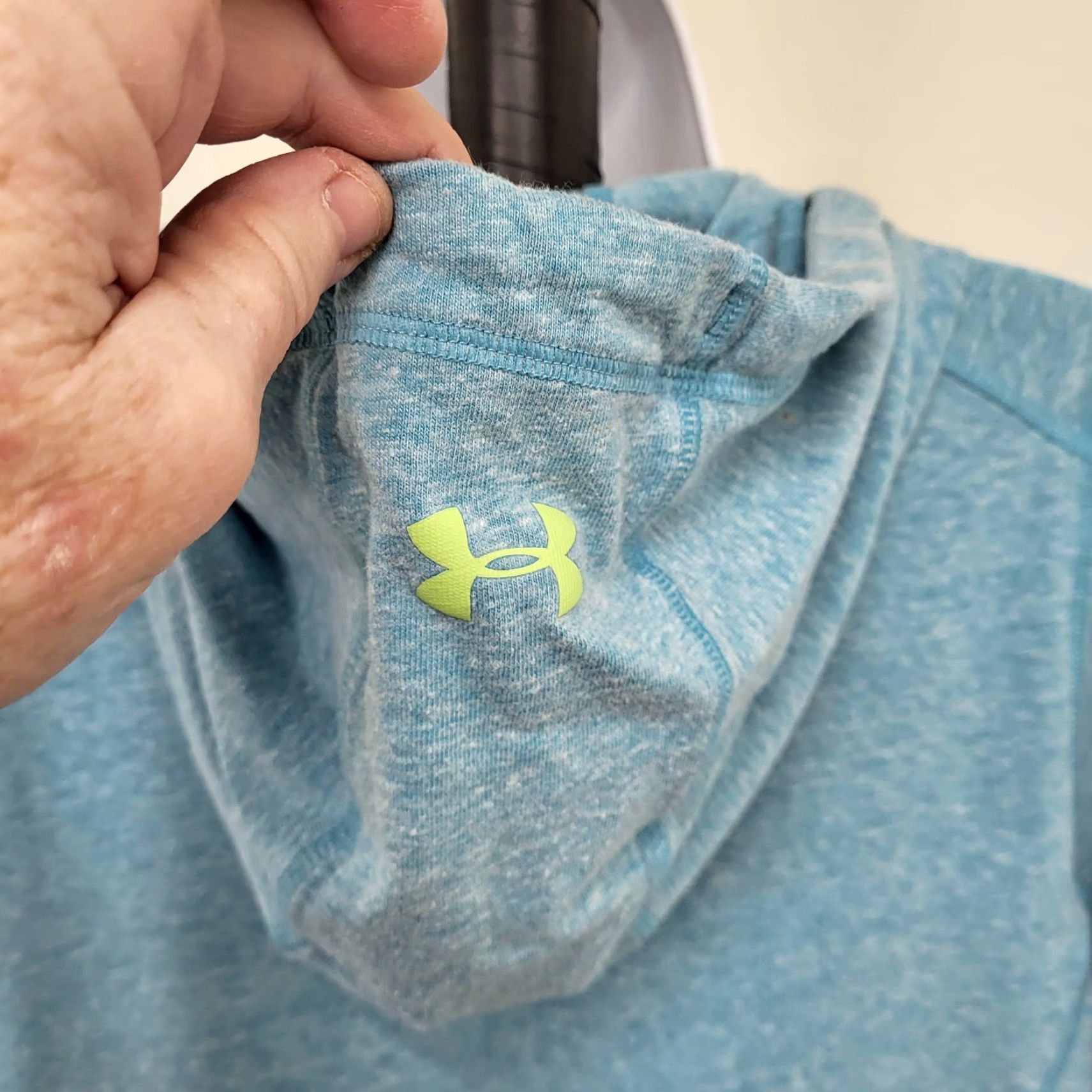Under Armour Under Armour Hoodie Women’s L Blue/neon Green Semi Fitted Long Sleeve Shirt? Size L / US 10 / IT 46 - 5 Thumbnail