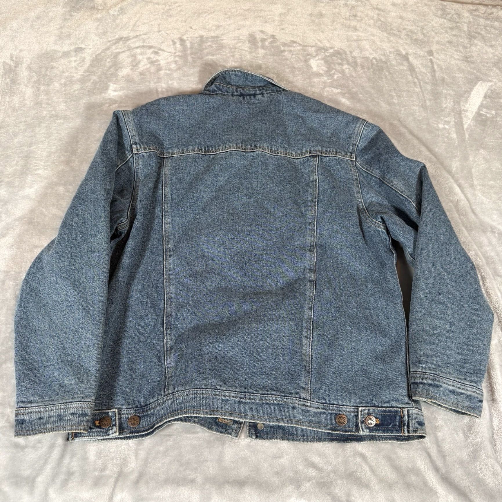 Vintage VINTAGE Big Mac Denim Trucker Jacket Mens M Oversized Workwear Blue Size US M / EU 48-50 / 2 - 5 Thumbnail