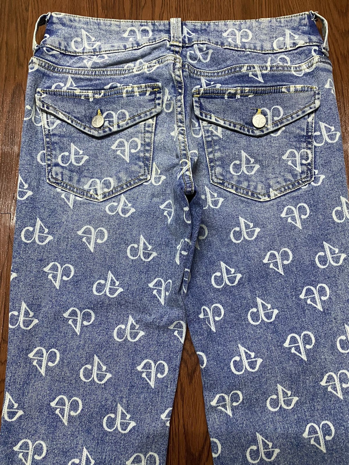 Divided Vintage Japanessed Monogram Blue Faded Wash Flare Jeans Size 28" / US 6 / IT 42 - 4 Thumbnail