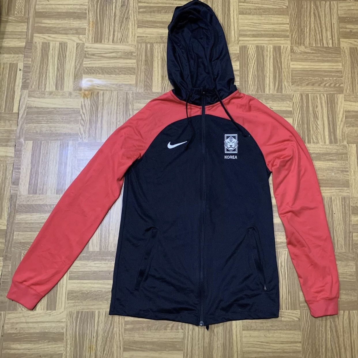 Nike Nike Korea Dri Fit Hoodie Football Size S Red Black Size US S / EU 44-46 / 1 - 3 Thumbnail