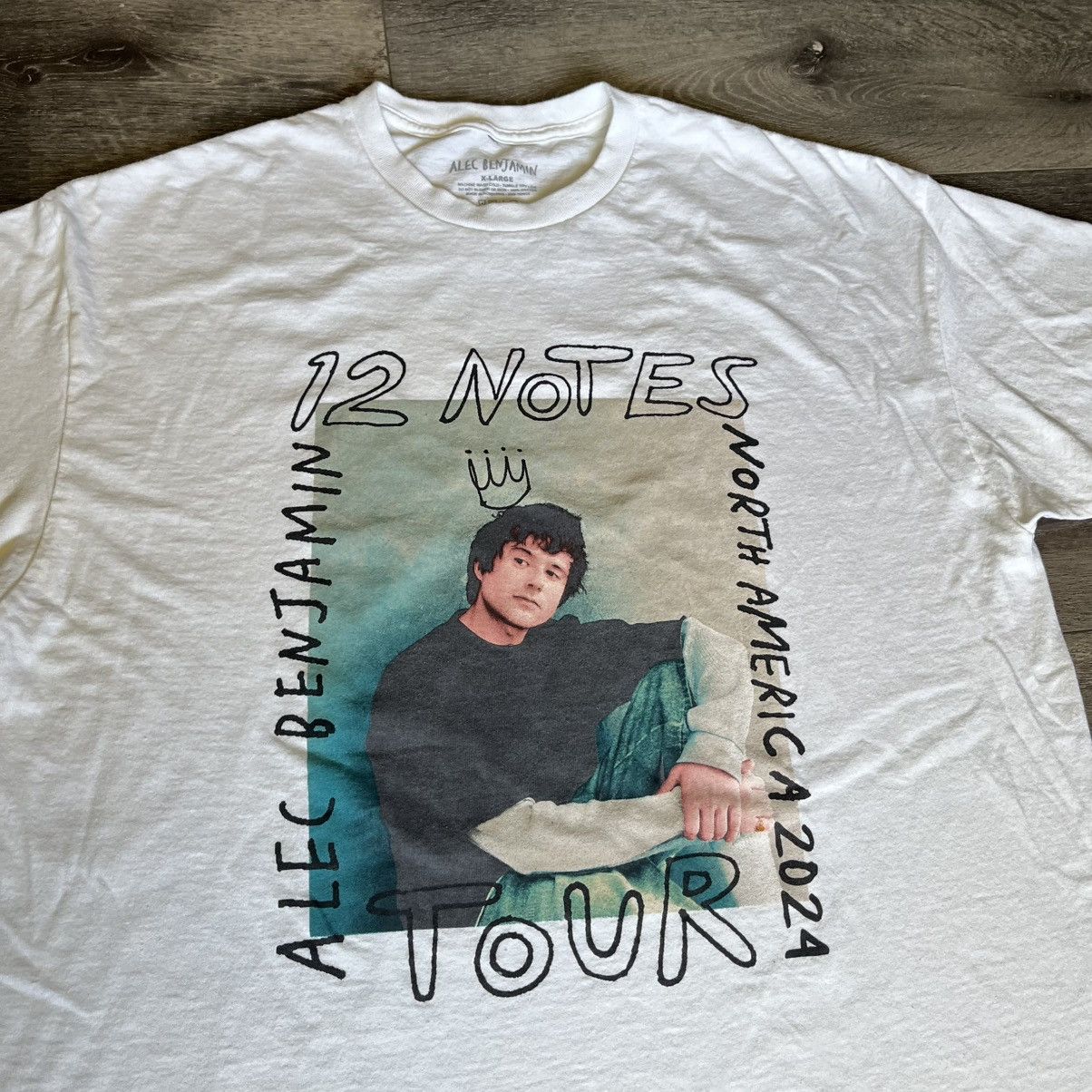 Band Tees Alec Benjamin 12 Notes Photo Tour Tee Band 2024 White Size US XL / EU 56 / 4 - 3 Thumbnail