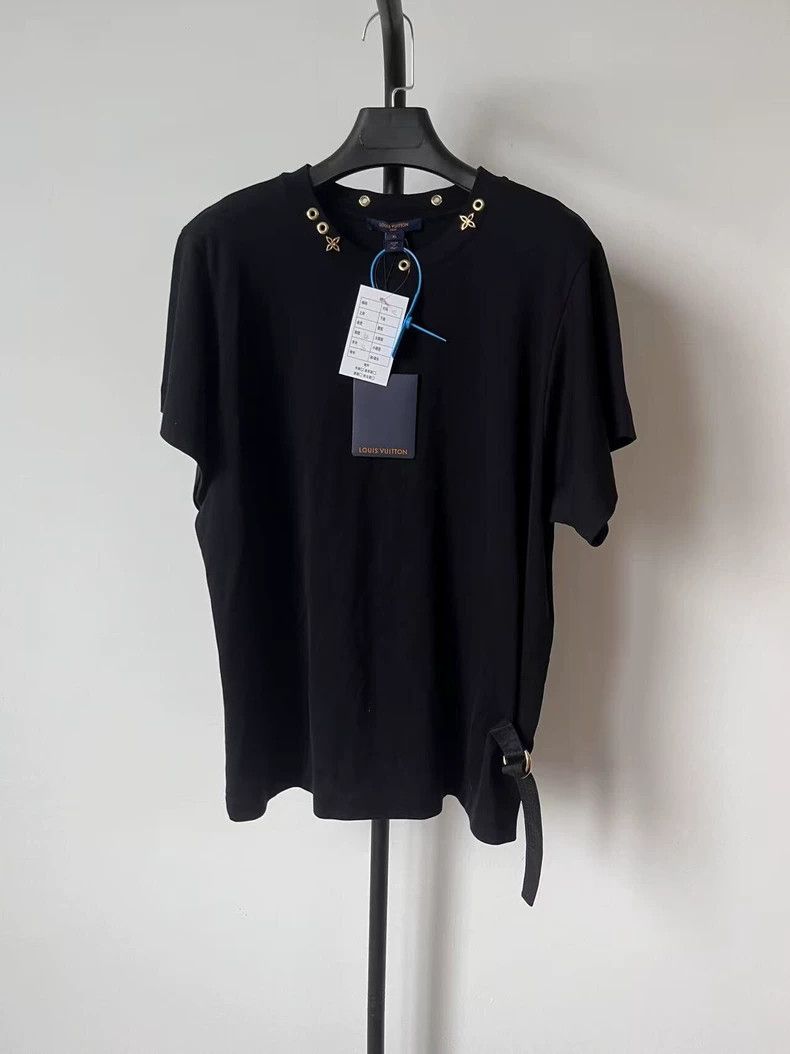 Louis Vuitton Louis Vuitton Solid casual pullover short sleeves Size XL / US 12-14 / IT 48-50 - 1 Thumbnail