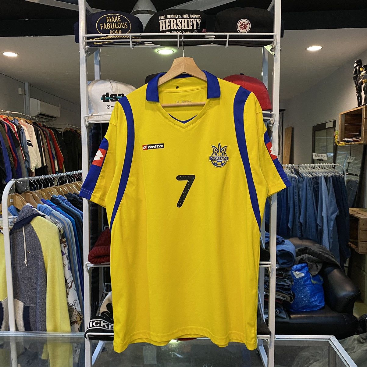 Lotto Sport VINTAGE Ukraine Lotto Andriy Shevchenko #7 home jersey Size US XL / EU 56 / 4 - 1 Thumbnail