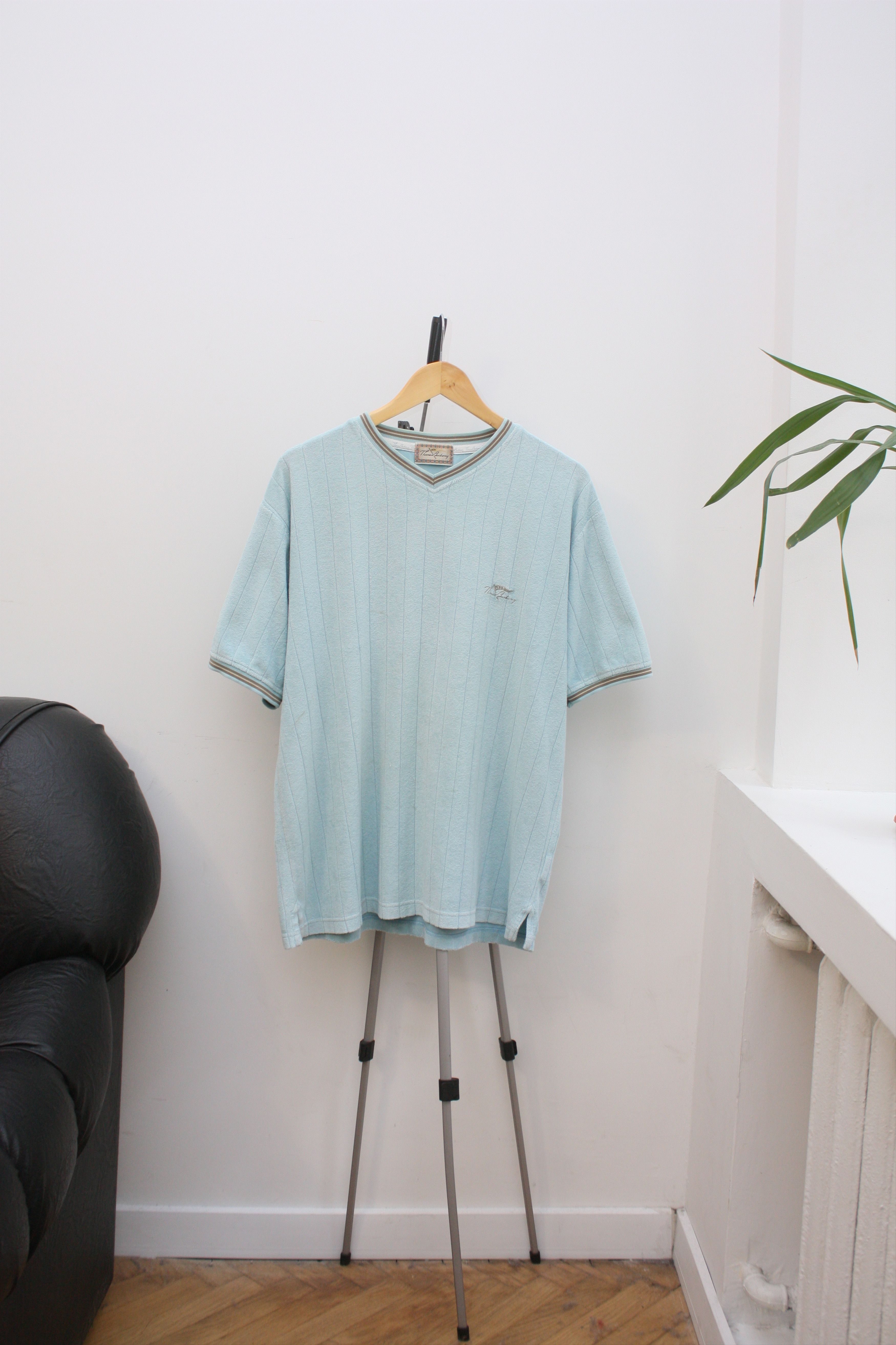 Burberry Thomas Burberry Velour Blue V-Neck T-Shirt Large Size US L / EU 52-54 / 3 - 1 Thumbnail