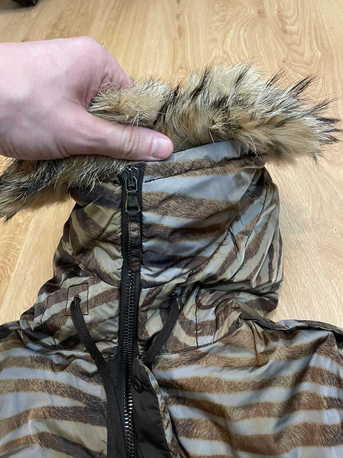 Jean Paul Gaultier Jean Paul Gaultier Ready to Wear FW08 down fur Runway coat Size M / US 6-8 / IT 42-44 - 10 Thumbnail