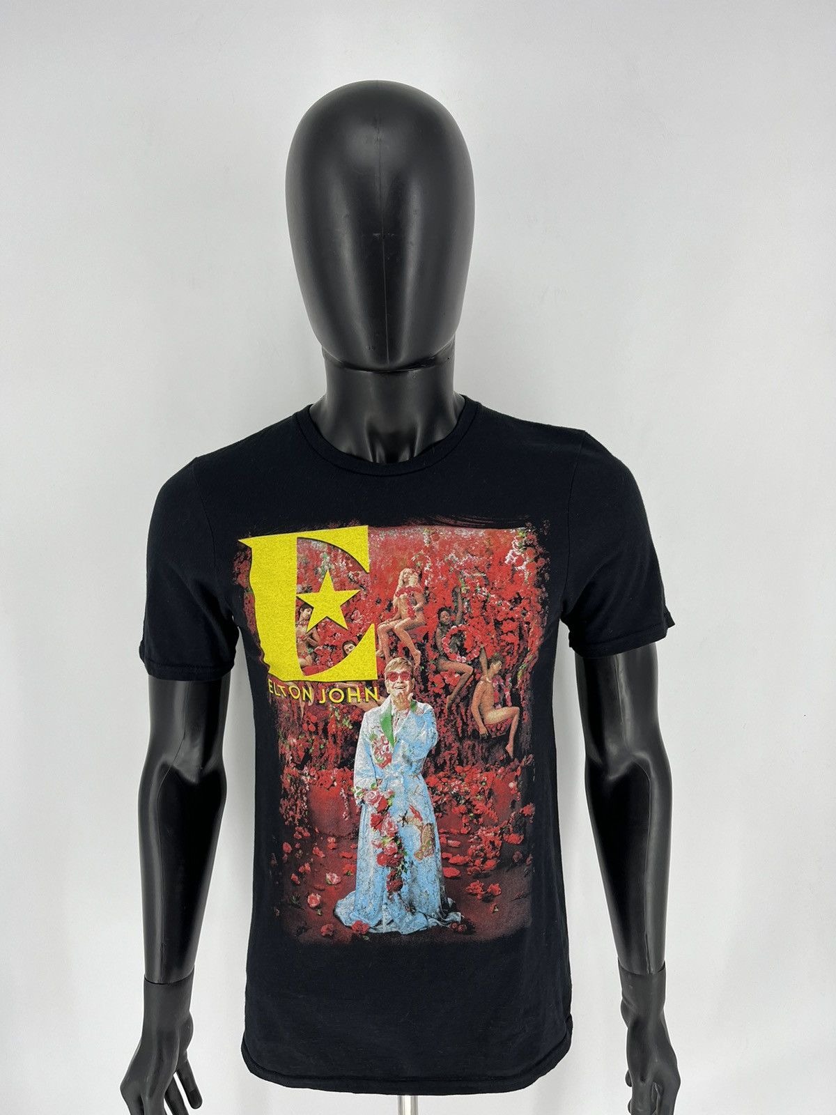 Band Tees Vintage Elton John Rocket Man Promo T-shirt Size S Size US S / EU 44-46 / 1 - 5 Thumbnail