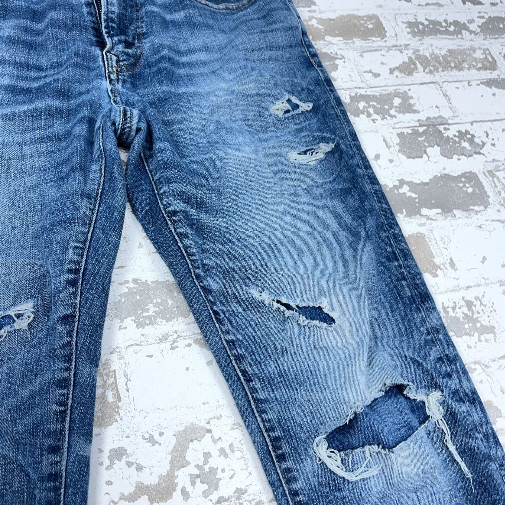 American Eagle Outfitters American Eagle Outfitters Jeans Men 31x34 Athletic Skinny Fit Blue 5-Pocket Distressed Ripped Size US 31 - 5 Thumbnail