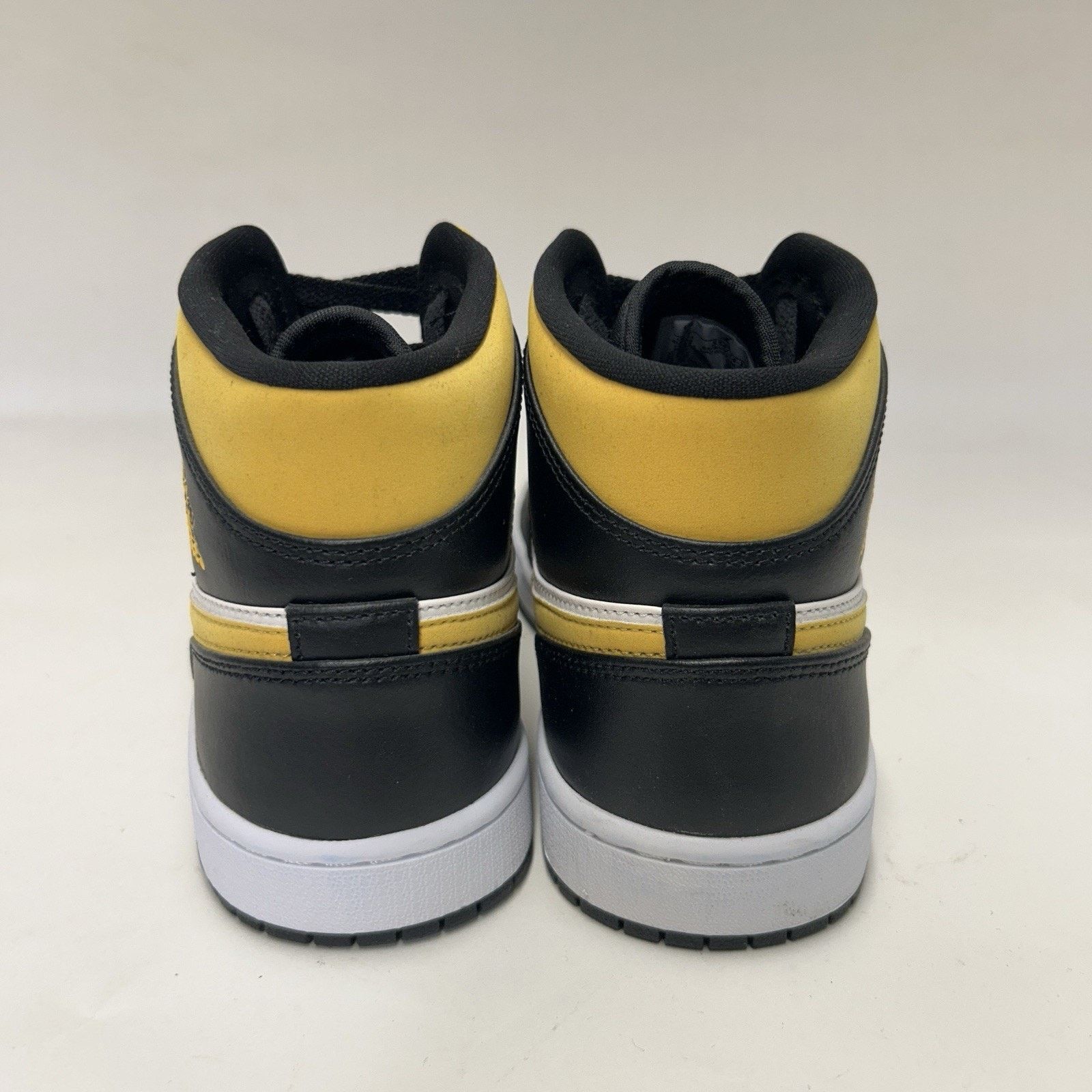 Jordan Brand Nike Jordan 1 Mid Retro “Pollen/Yellow Black” 554724-177 Size US 8 / EU 41 - 5 Thumbnail