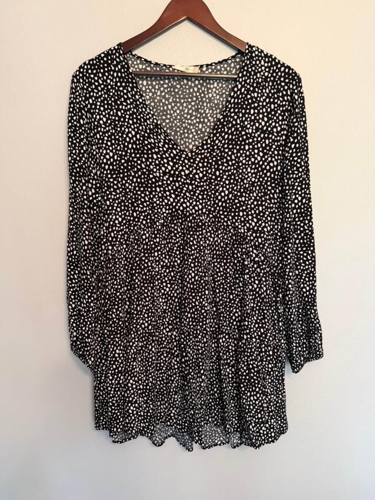 Other Altar’d State Oversized Hi-Lo Dress Fits Women’s S-L Size S / US 4 / IT 40 - 1 Thumbnail