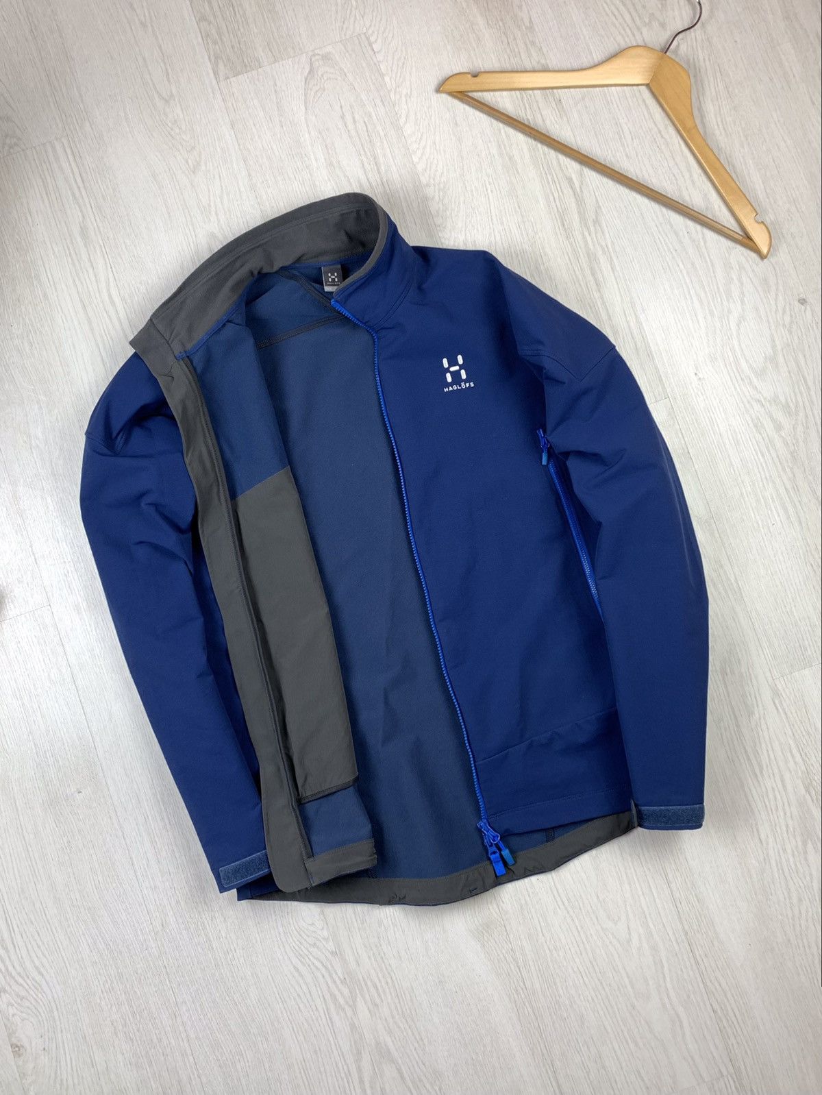 Haglofs Haglofs Skarn Winter SoftShell Mens Jacket Size M Size US M / EU 48-50 / 2 - 8 Thumbnail
