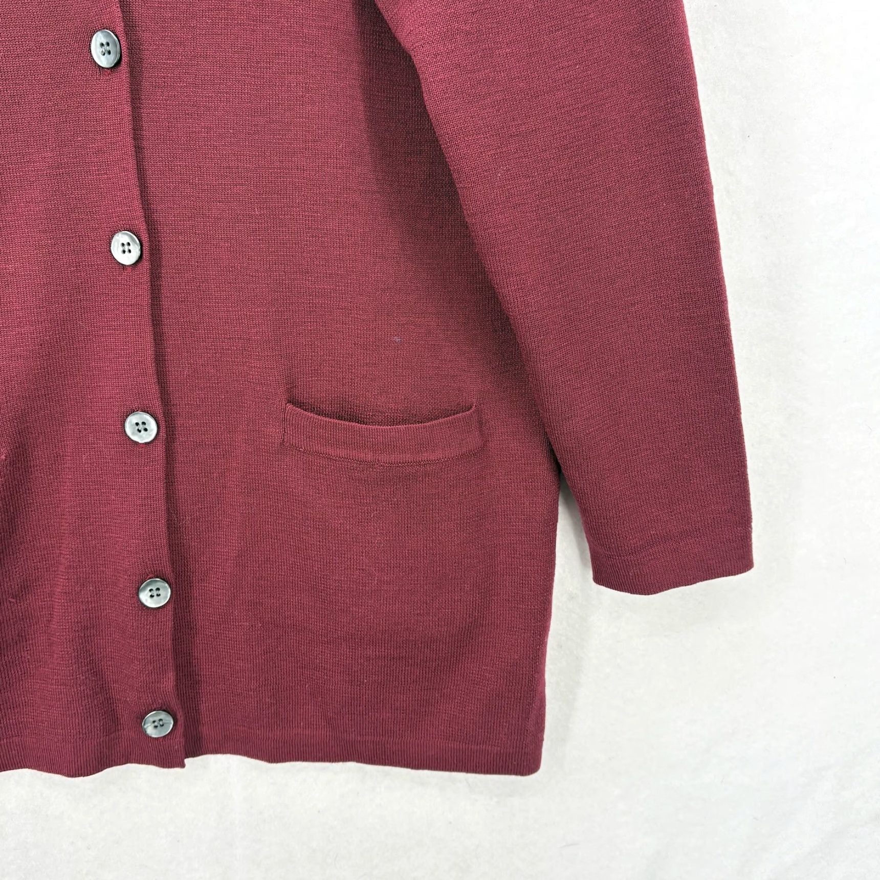 Lands' End Vintage Lands' End Cardigan Sweater Womens M Red 100% Wool V-Neck Button Pocket Knit Size M / US 6-8 / IT 42-44 - 3 Thumbnail