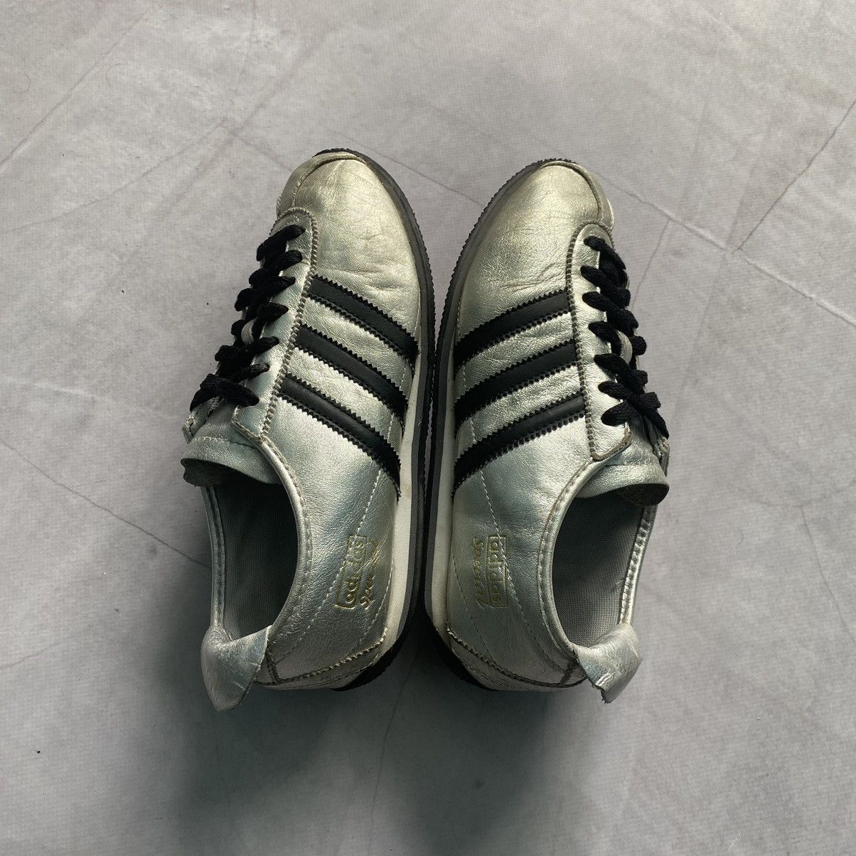 Adidas 2008 Adidas Silver Onitsuka Tiger Y-3 Vibe Sneakers Shoes Size US 5 / EU 37 - 4 Thumbnail