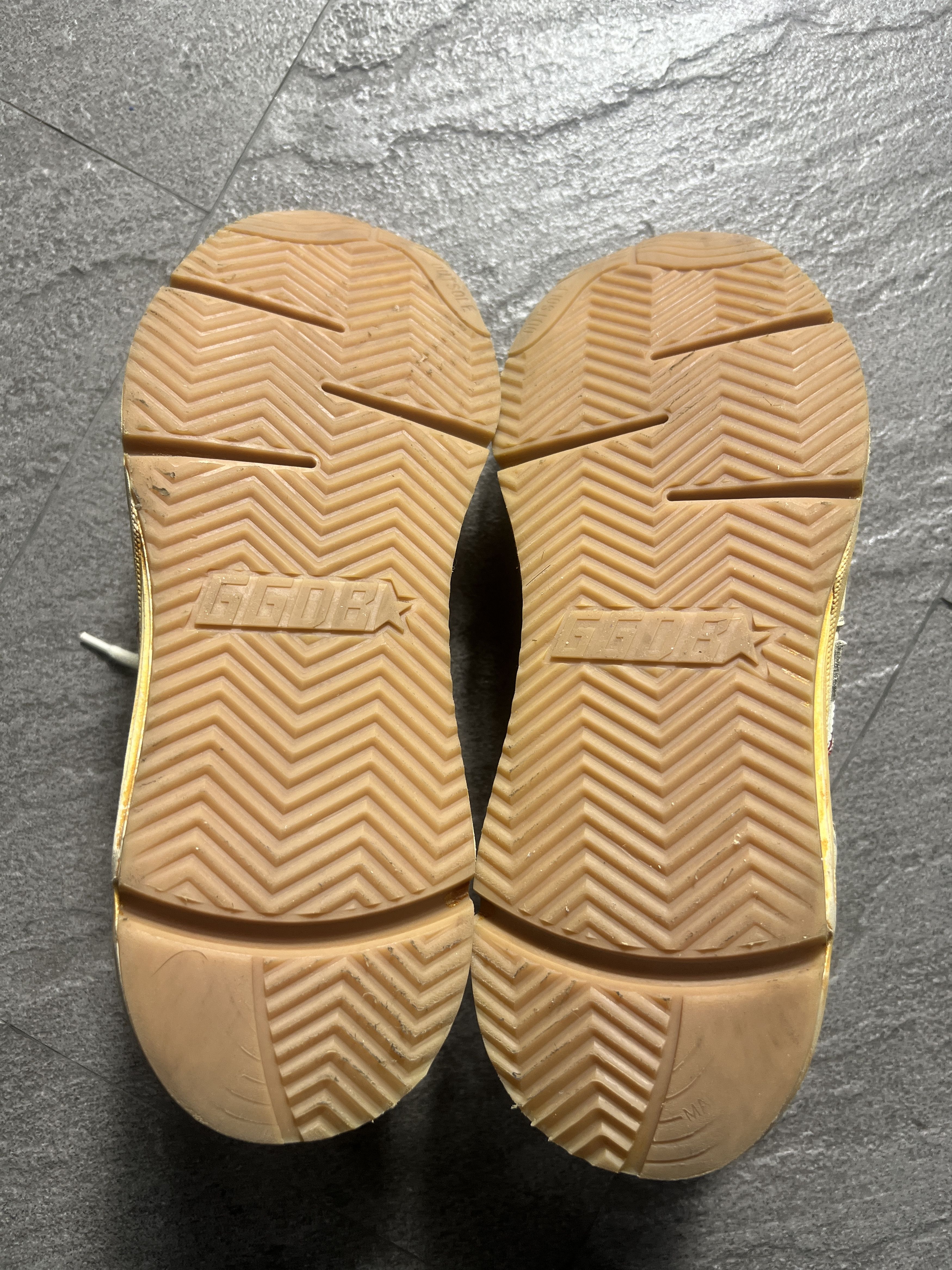 Golden Goose Golden Goose Running Sole Cream Red Star Size 36 Size US 7 / EU 40 - 13 Thumbnail